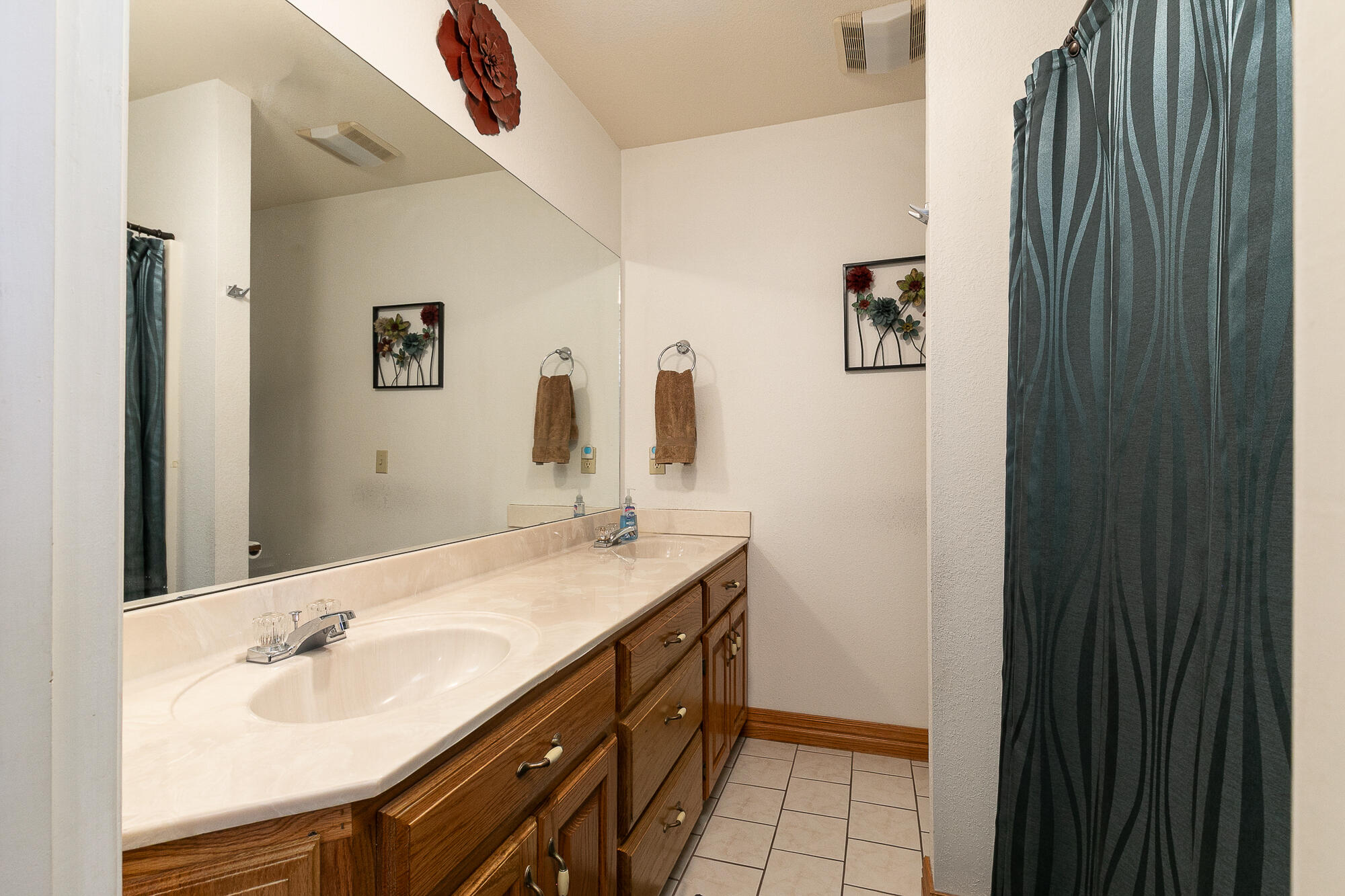 511 North Russell Avenue Property Photo 26