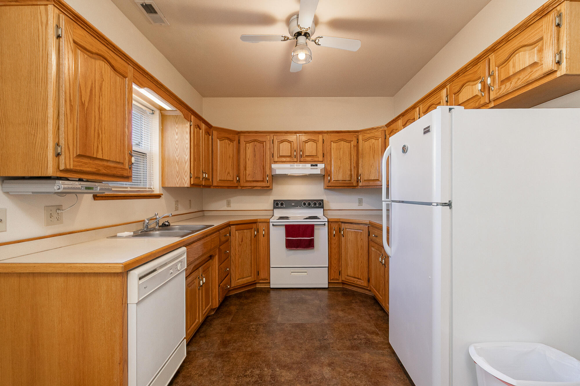 511 North Russell Avenue Property Photo 34
