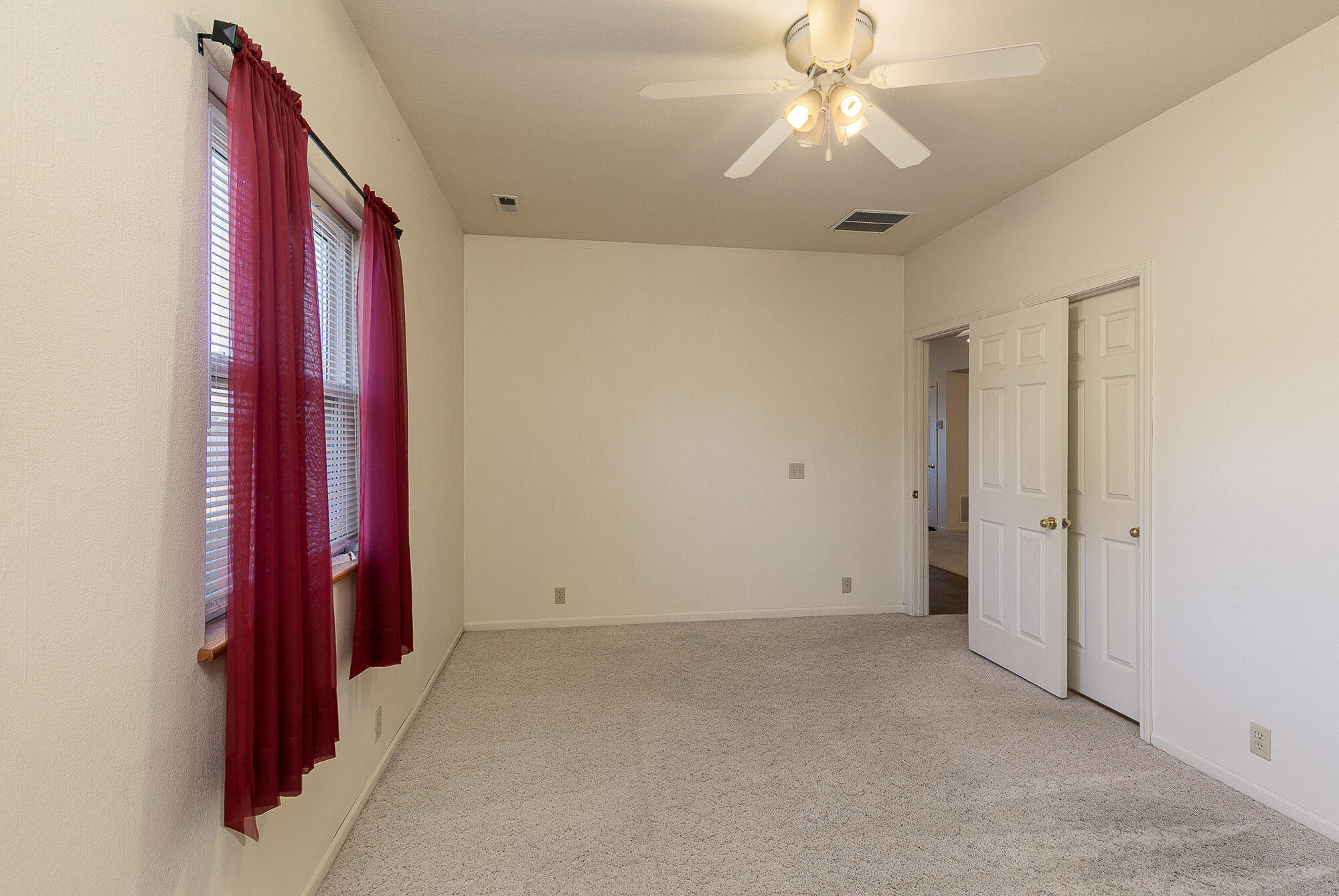 511 North Russell Avenue Property Photo 42