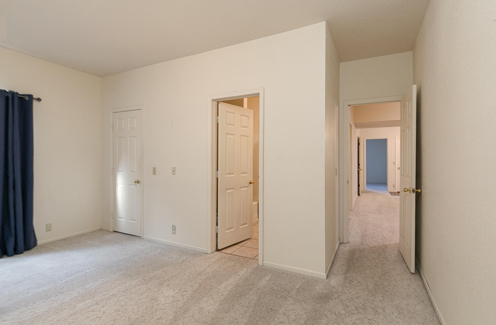 511 North Russell Avenue Property Photo 48