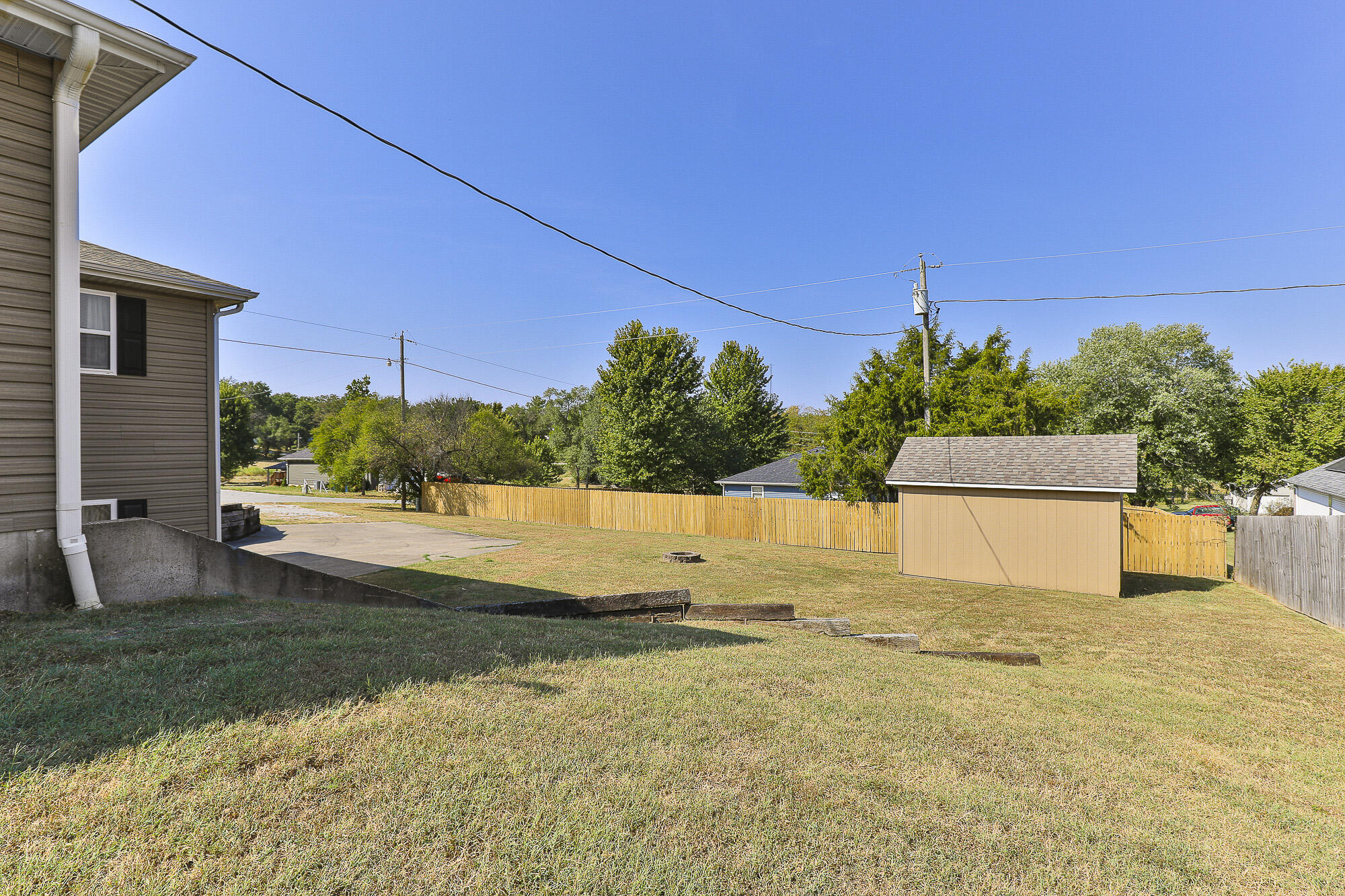 511 North Russell Avenue Property Photo 52