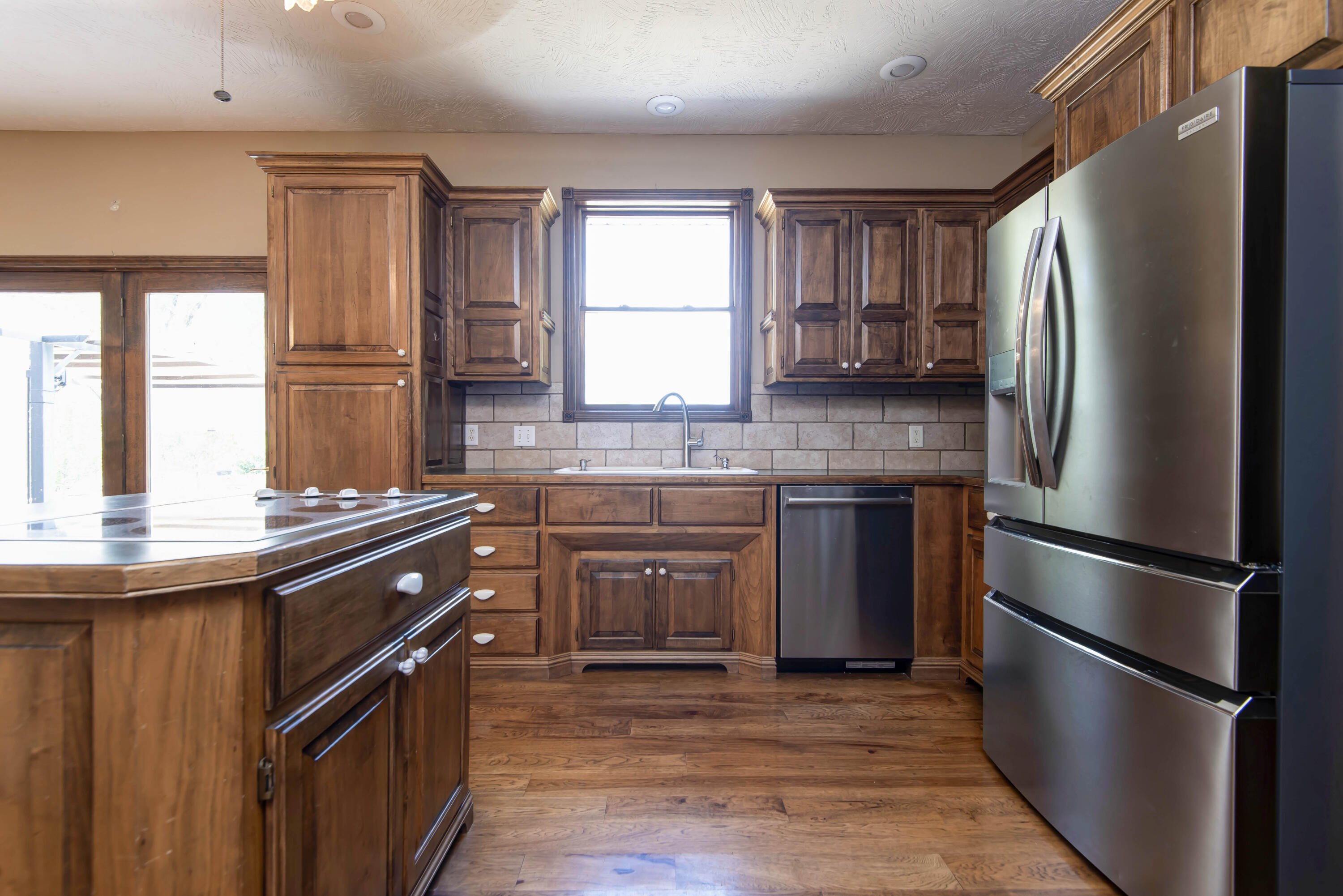 1910 North Farm Road 97 Property Photo 15