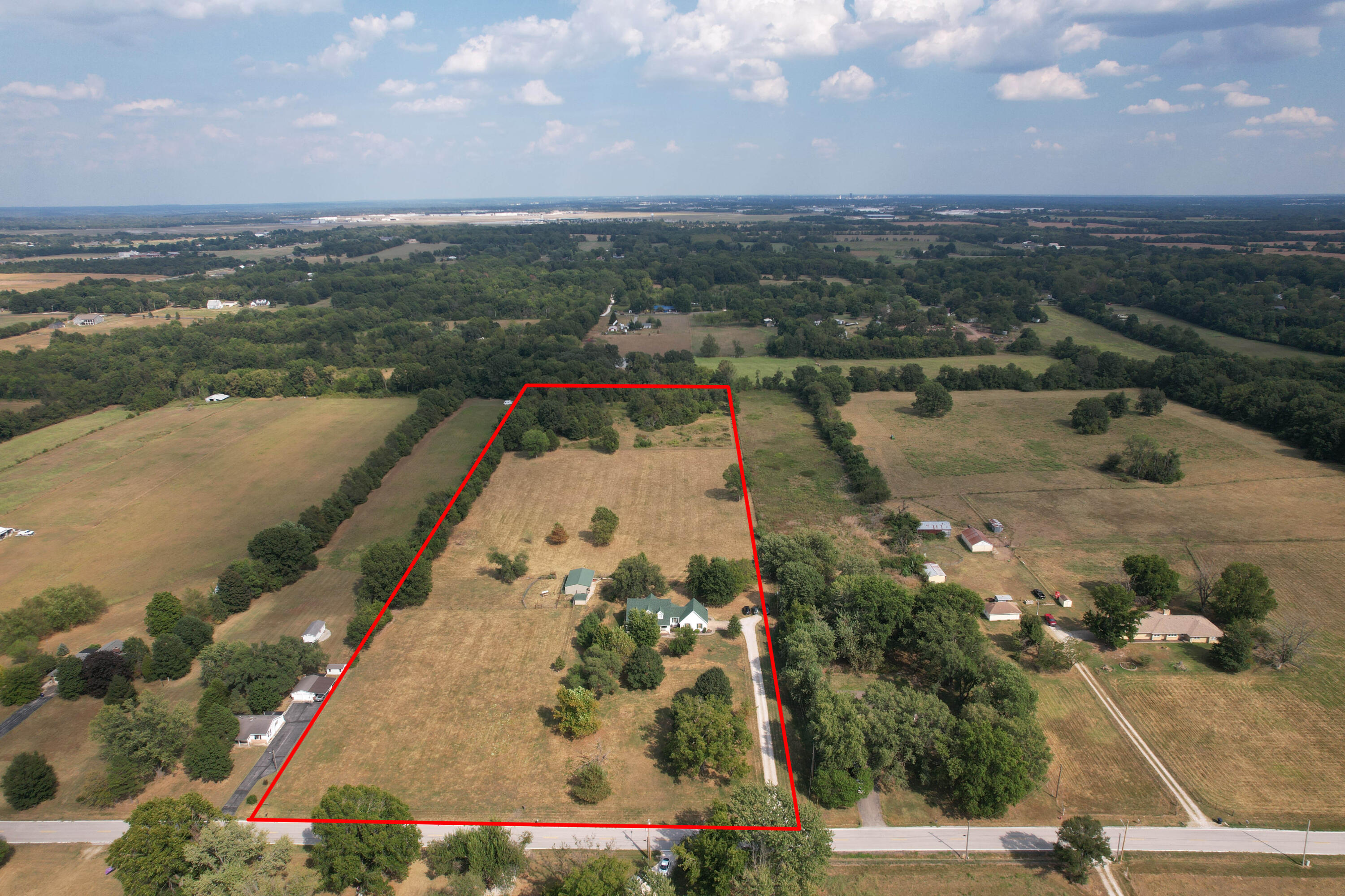 1910 North Farm Road 97 Property Photo 41