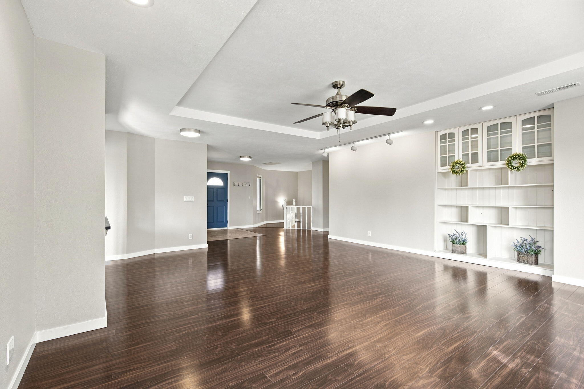 1404 Cody Road Property Photo 4