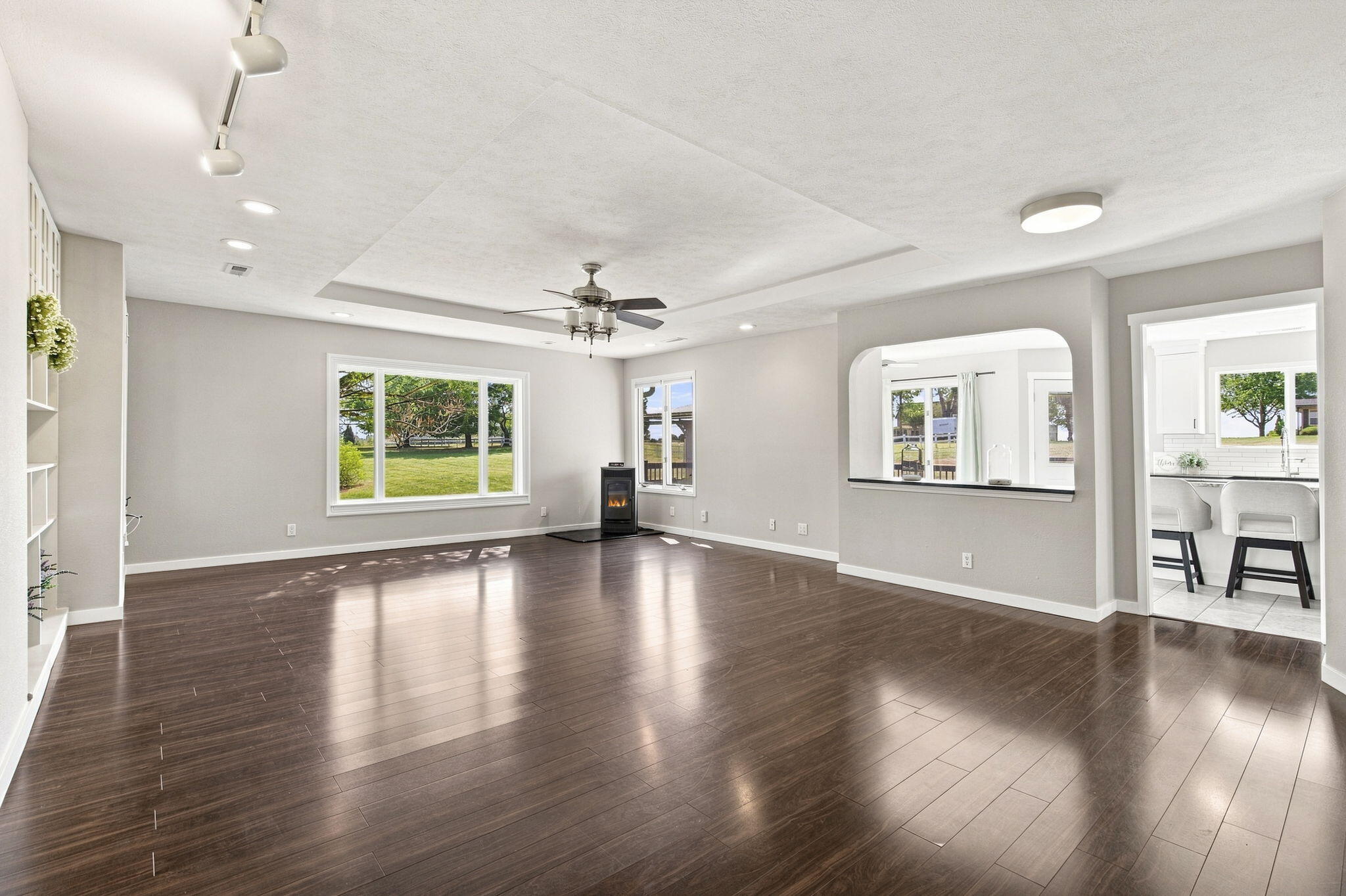 1404 Cody Road Property Photo 6