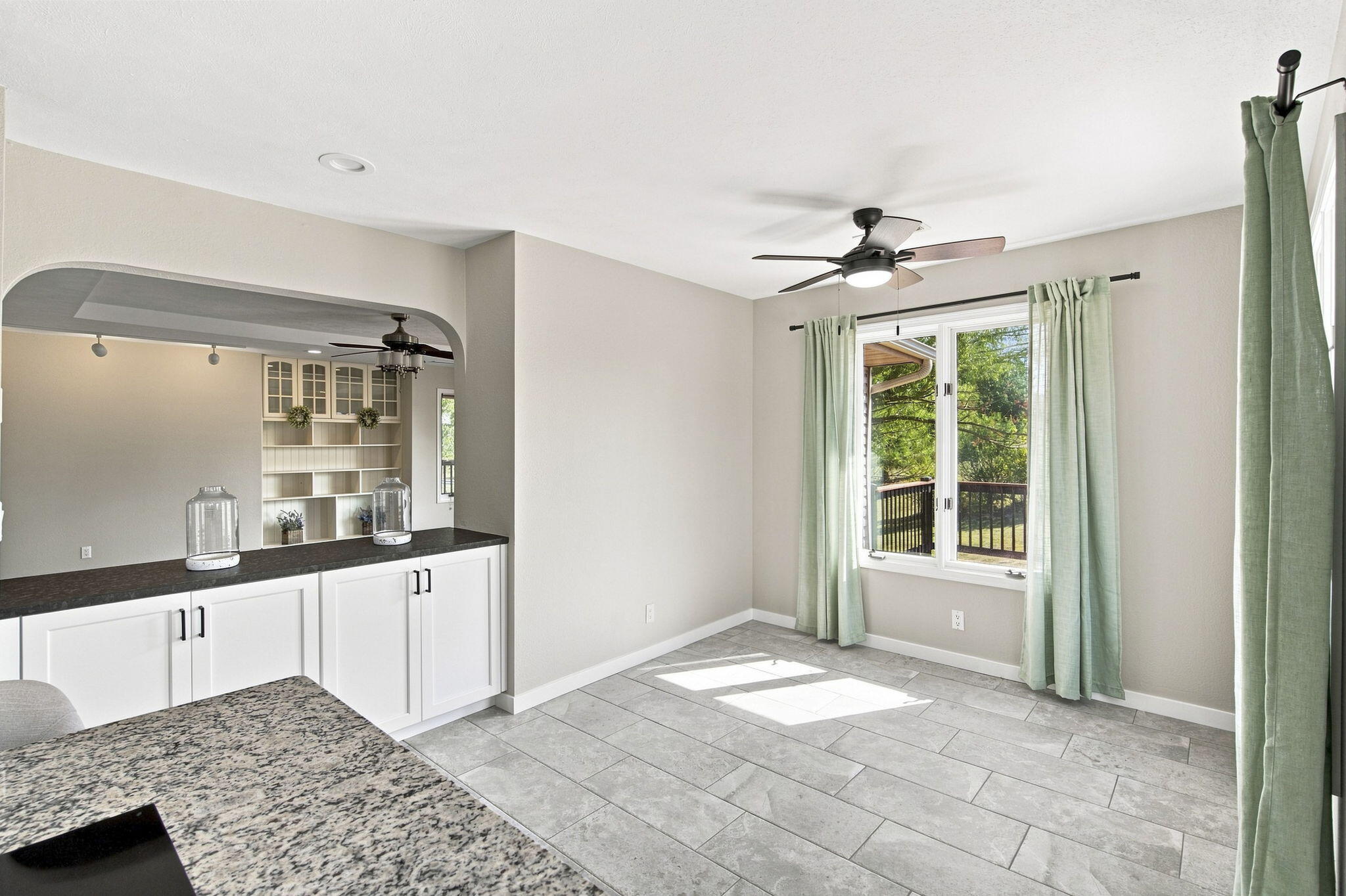 1404 Cody Road Property Photo 13
