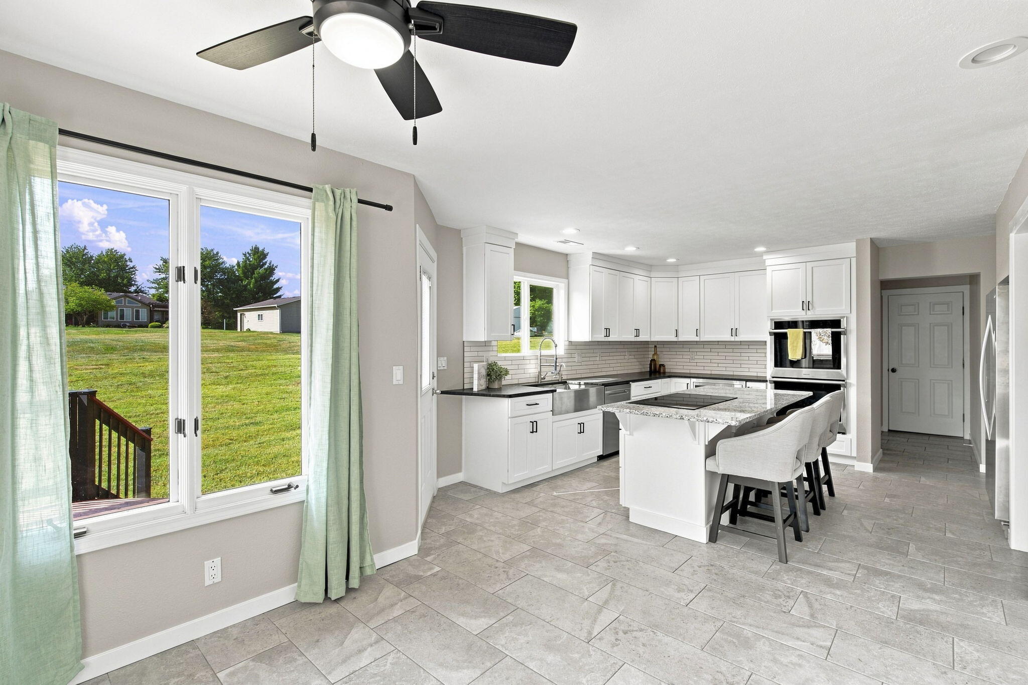 1404 Cody Road Property Photo 14