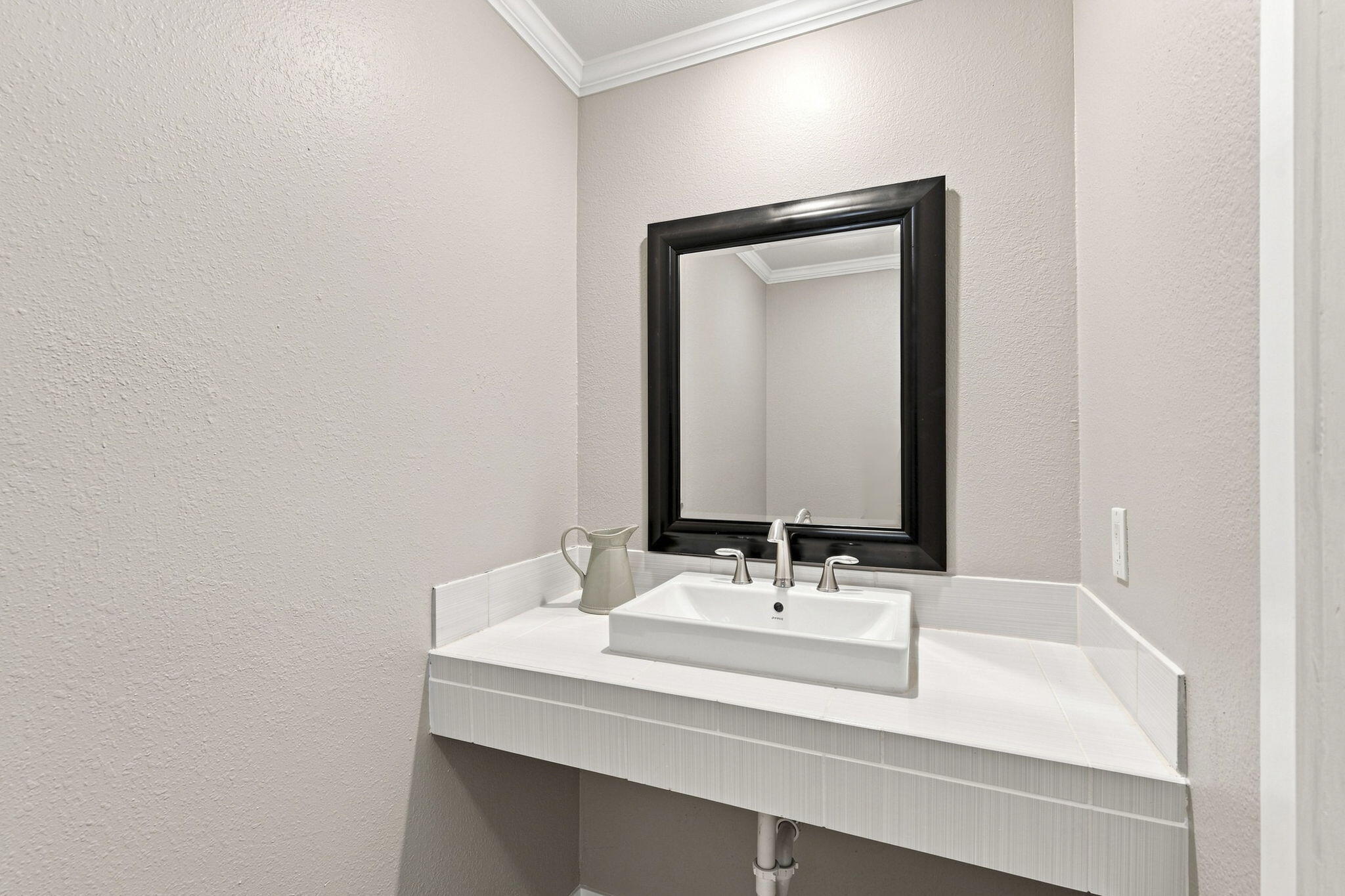 1404 Cody Road Property Photo 15
