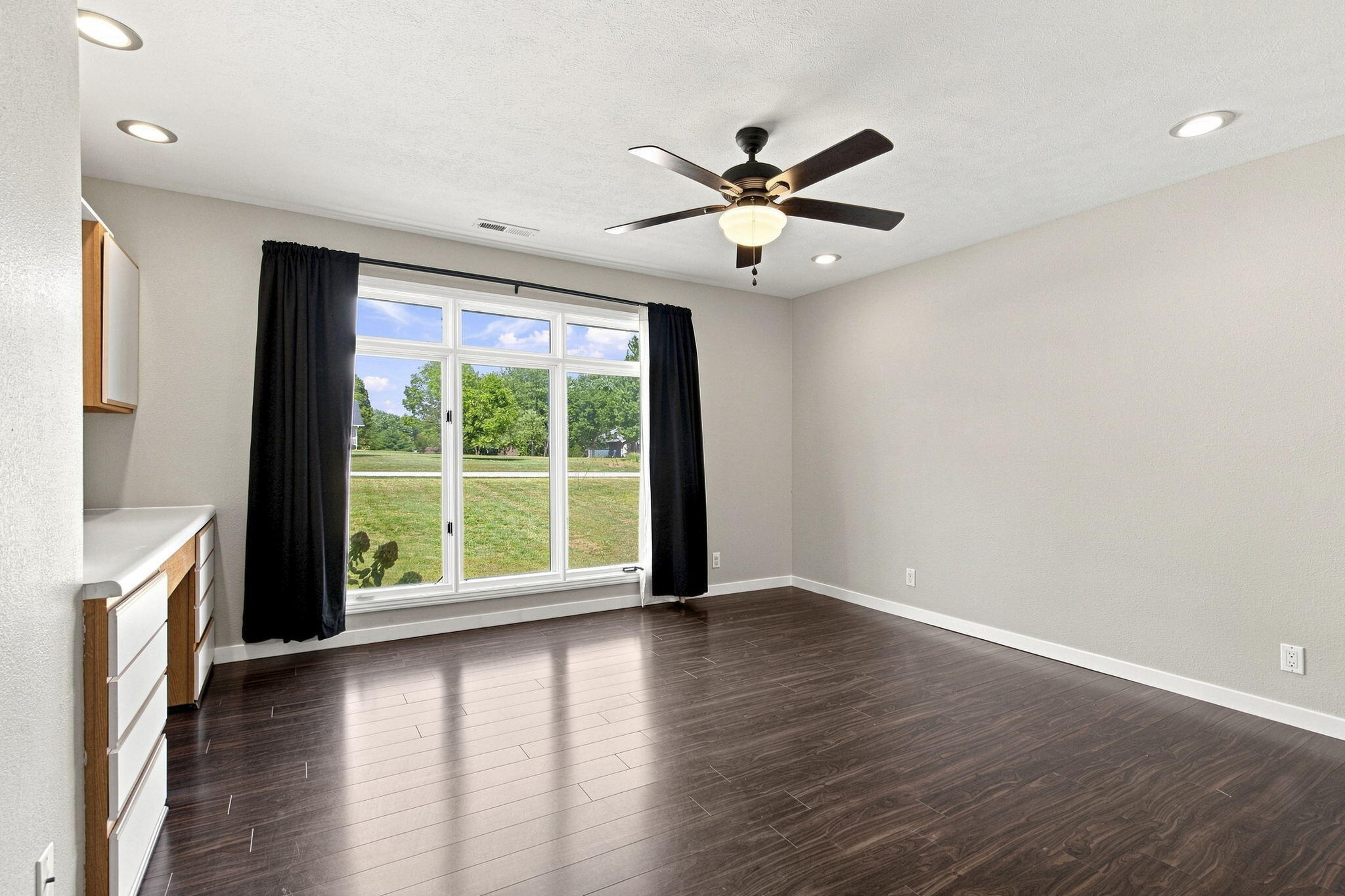 1404 Cody Road Property Photo 21