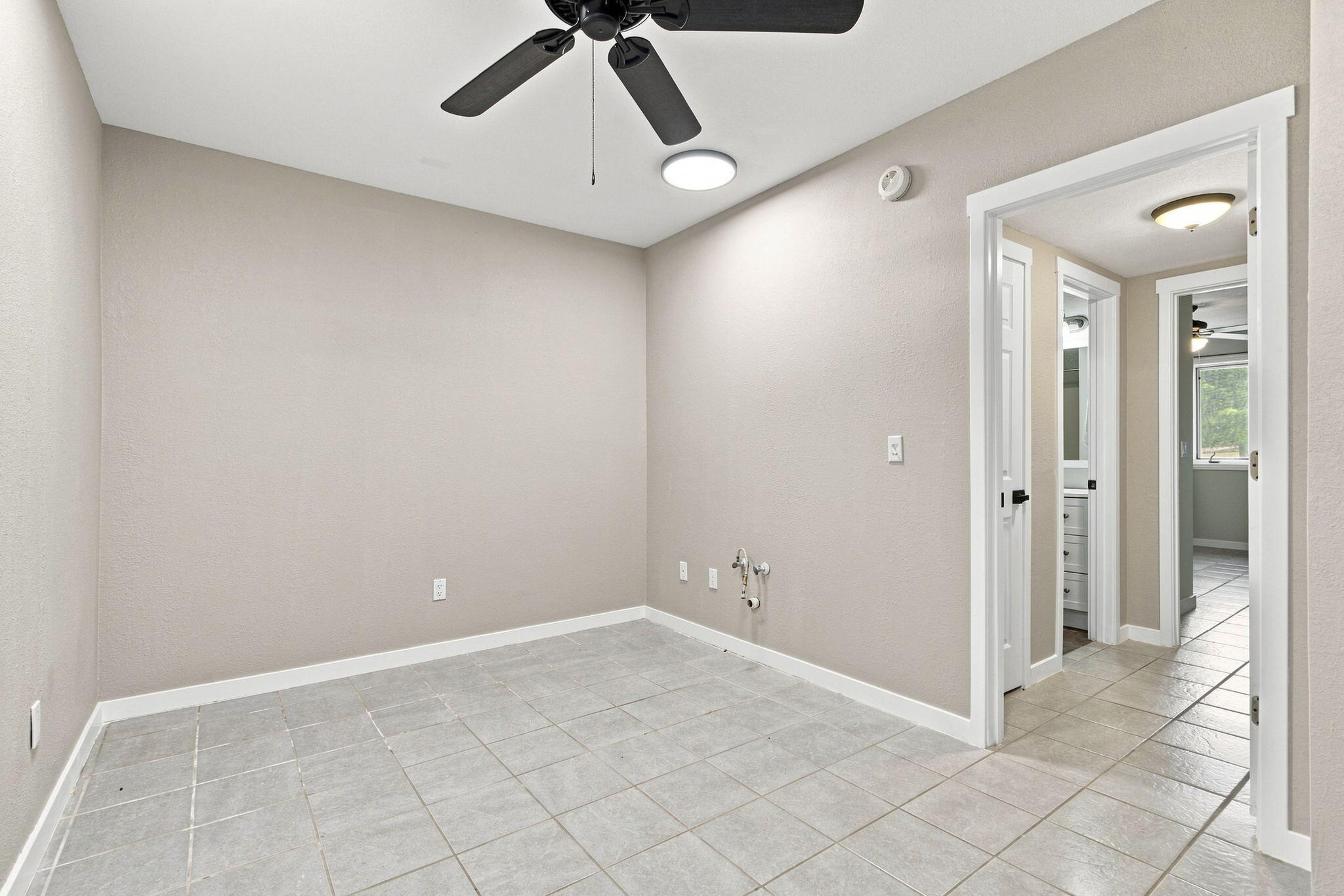 1404 Cody Road Property Photo 30
