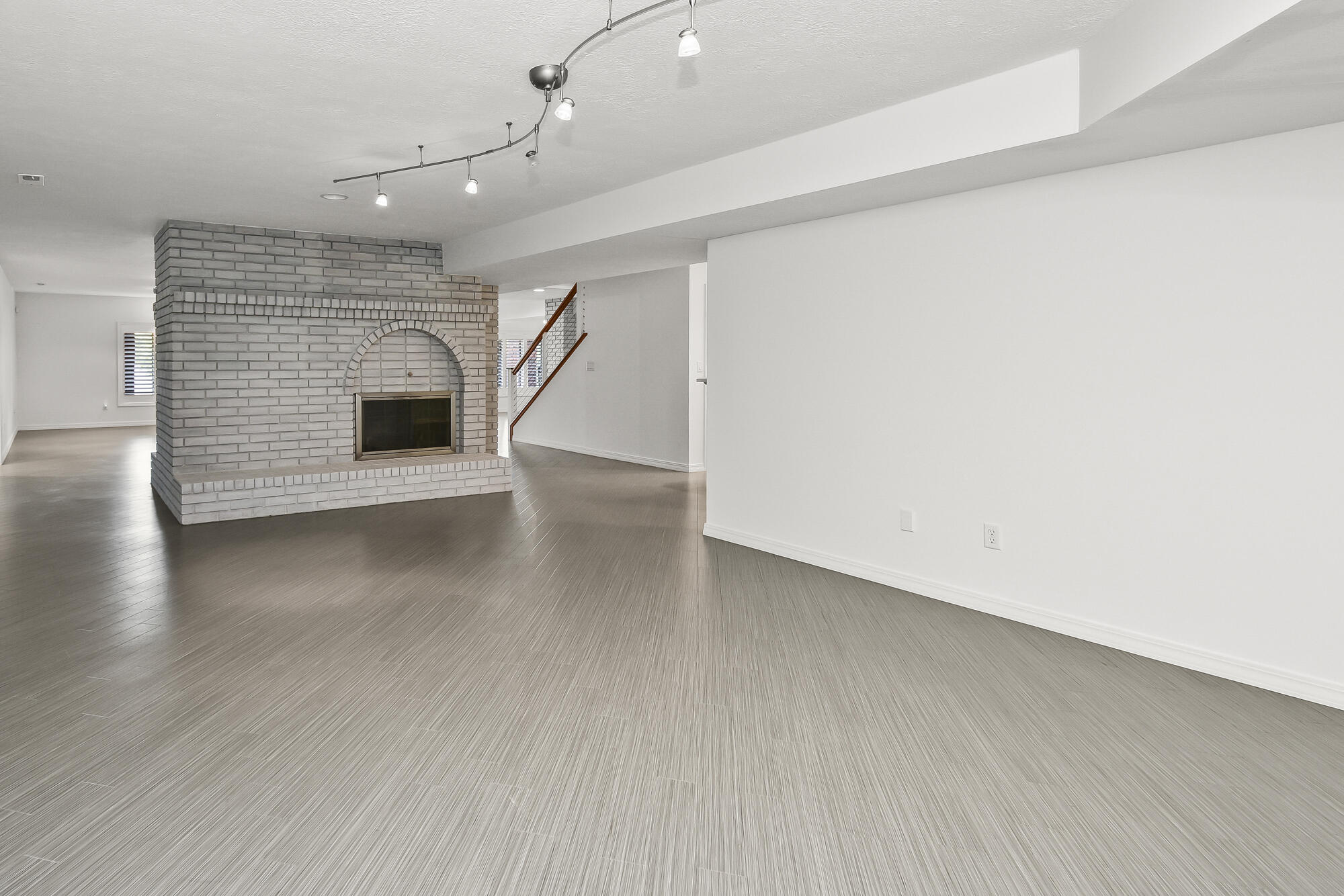 929 South Mumford Drive Property Photo 64