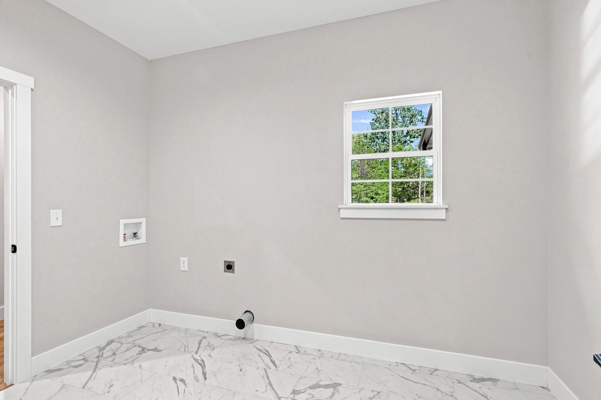 303 Crystal Valley Road Property Photo 29