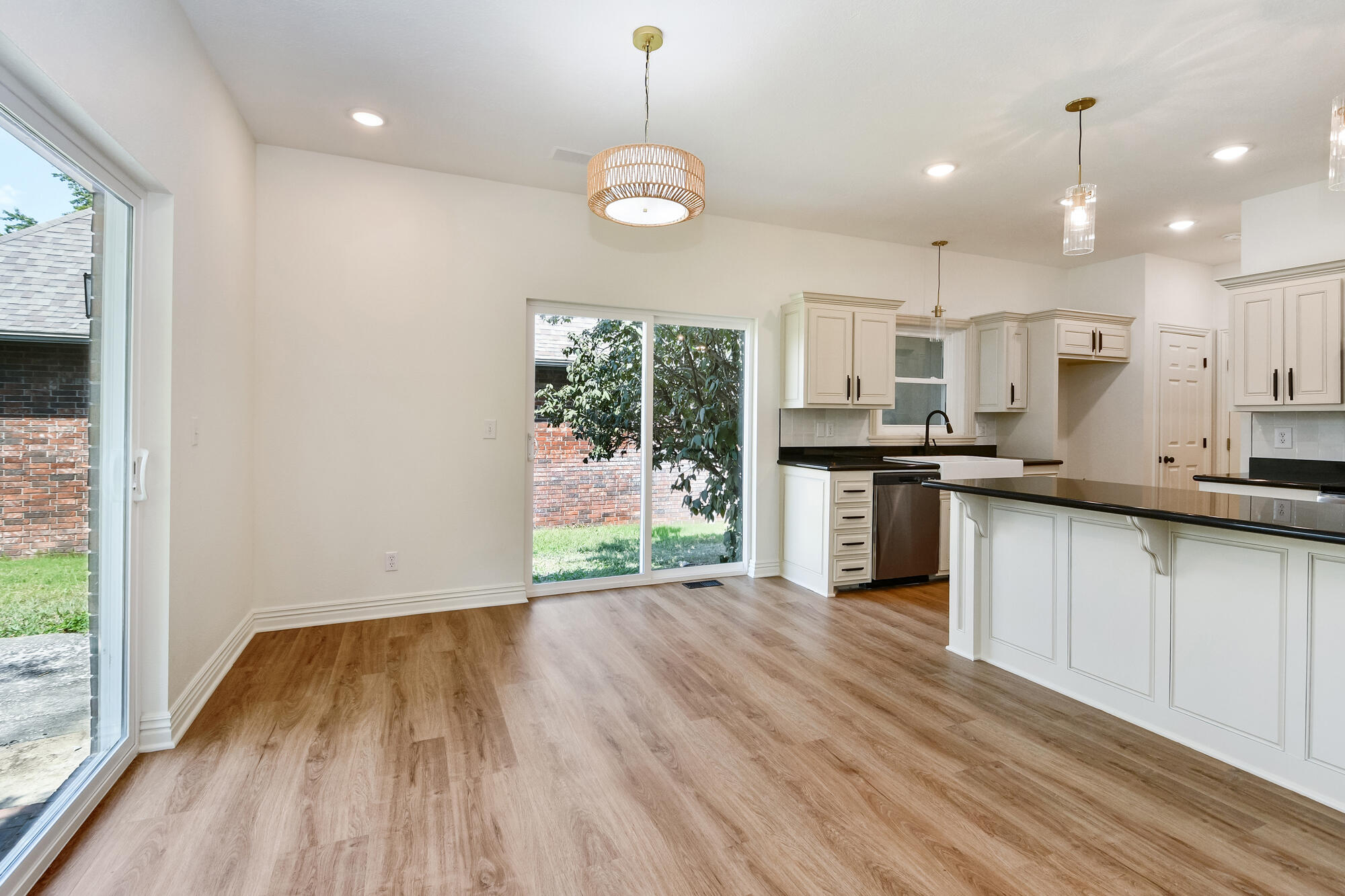 8605 East Interlochen Drive Property Photo 10