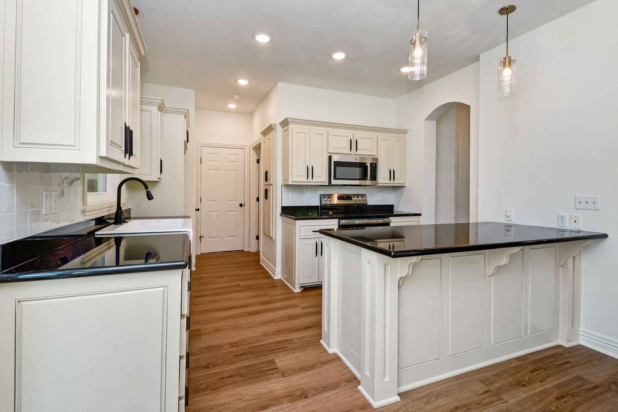 8605 East Interlochen Drive Property Photo 12