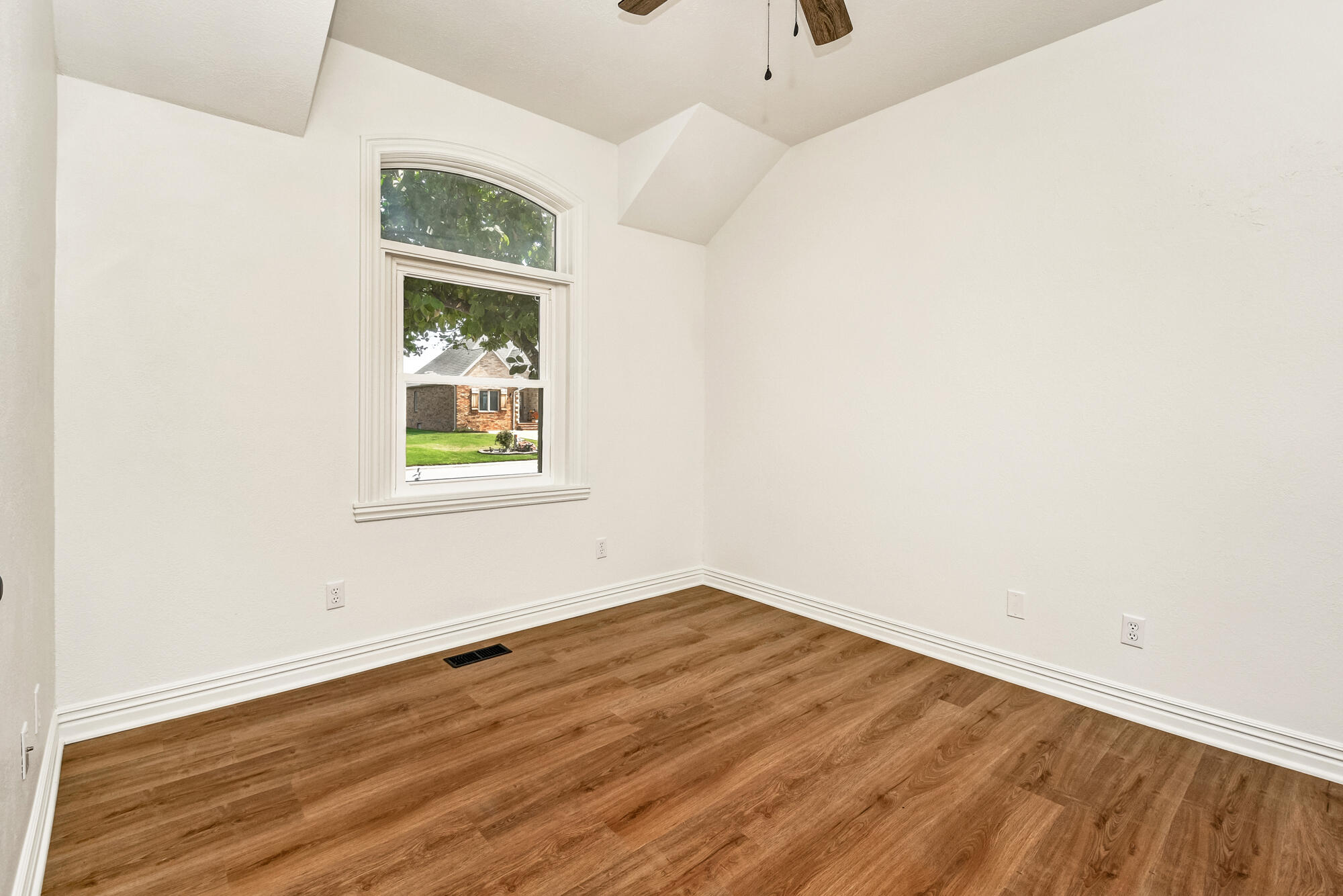 8605 East Interlochen Drive Property Photo 29