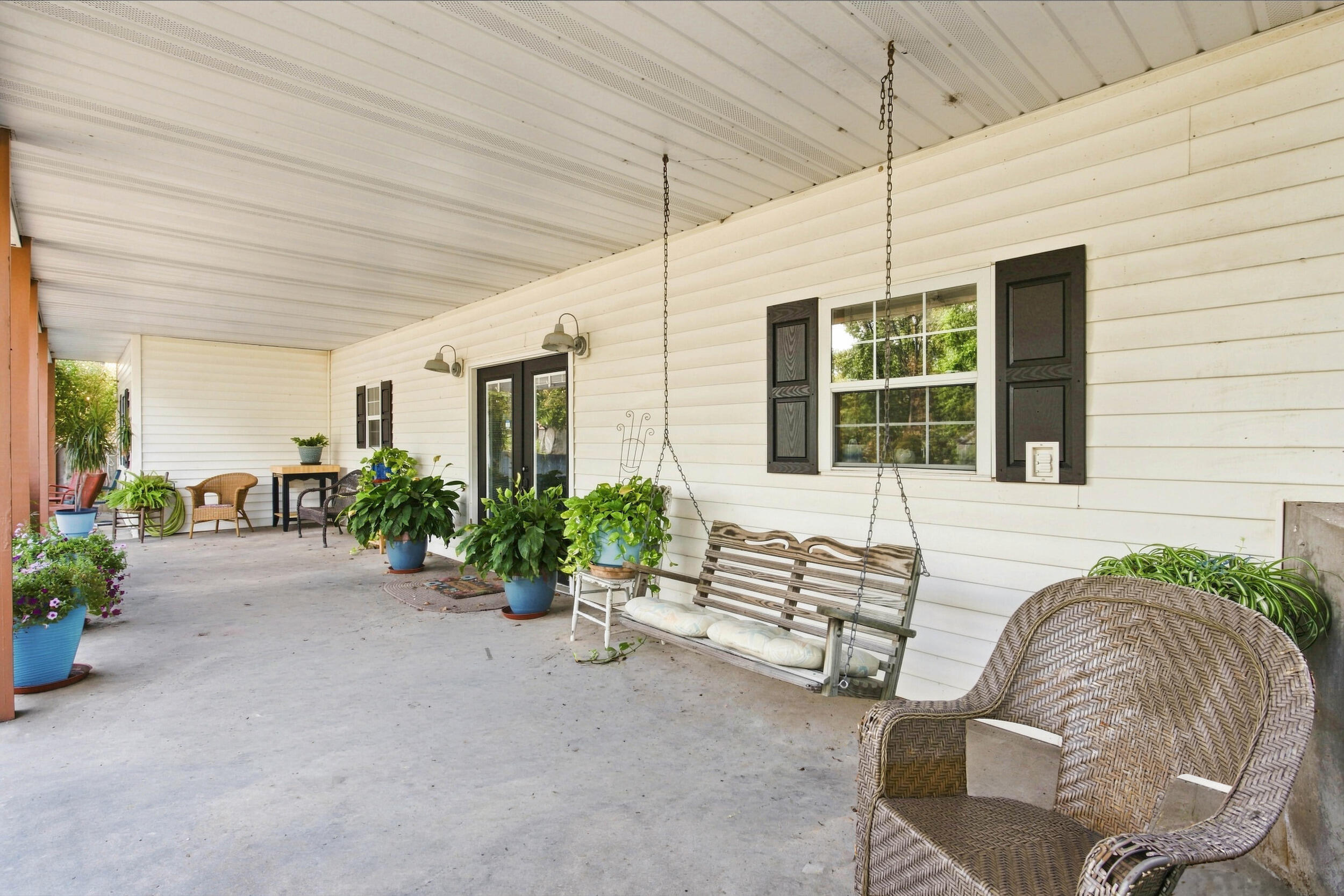 13839 Lawrence 2210 Property Photo 4