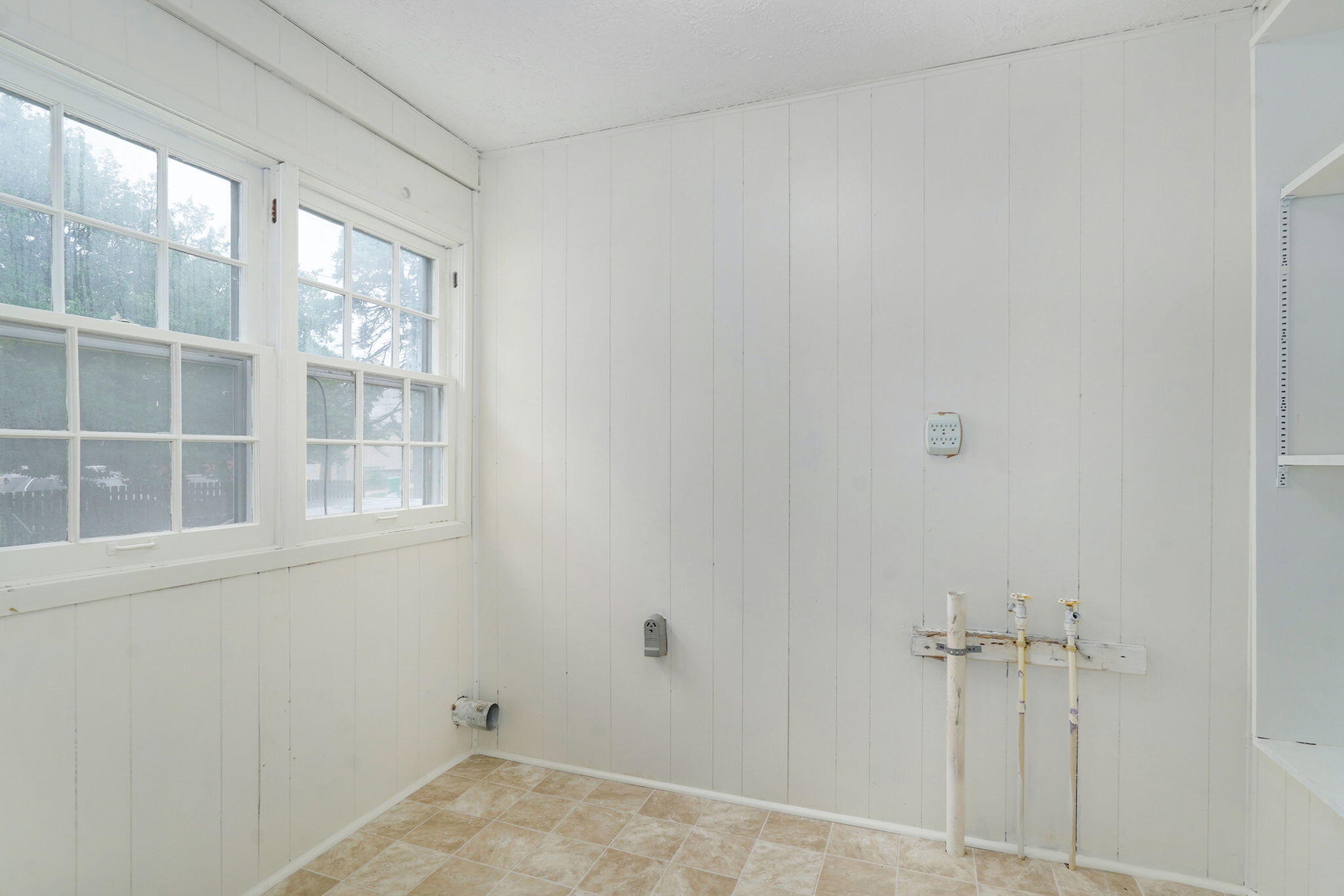 1741 East Elm Street Property Photo 12