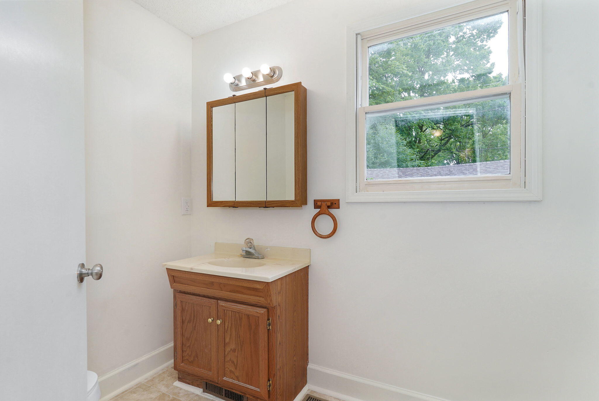 1741 East Elm Street Property Photo 15