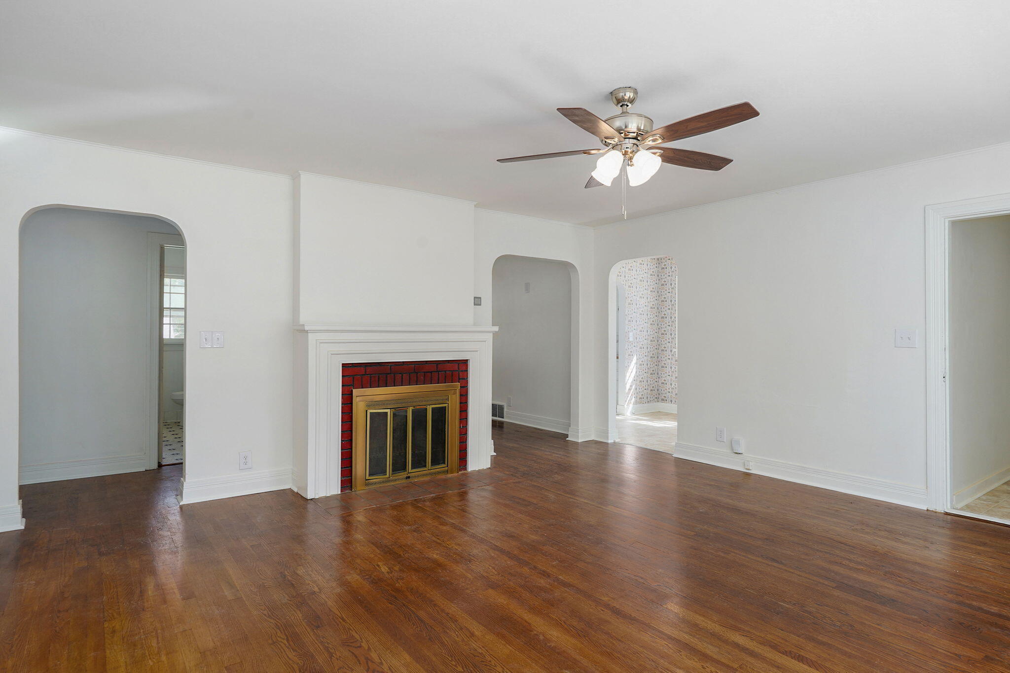 1741 East Elm Street Property Photo 24