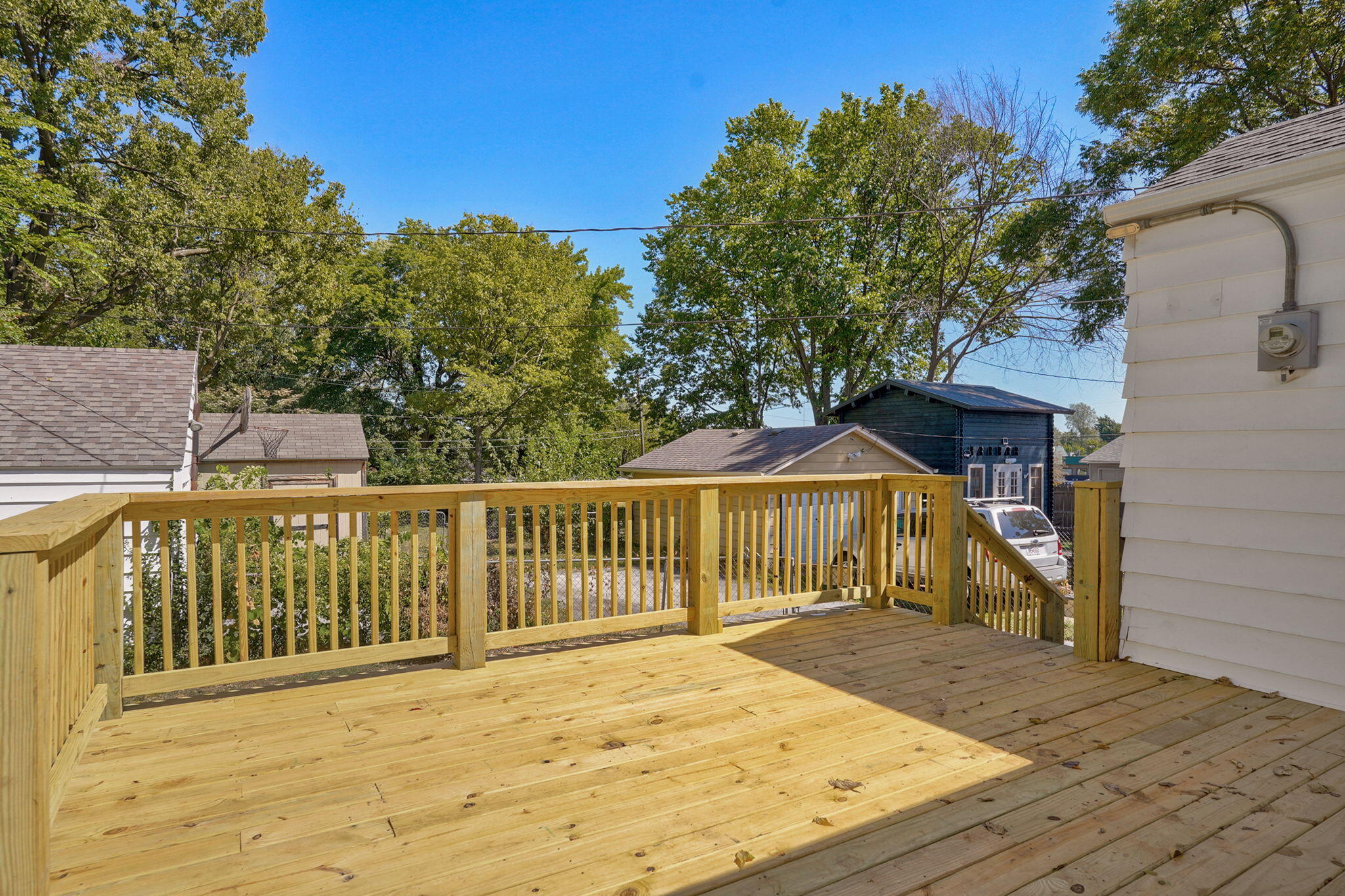 1741 East Elm Street Property Photo 29
