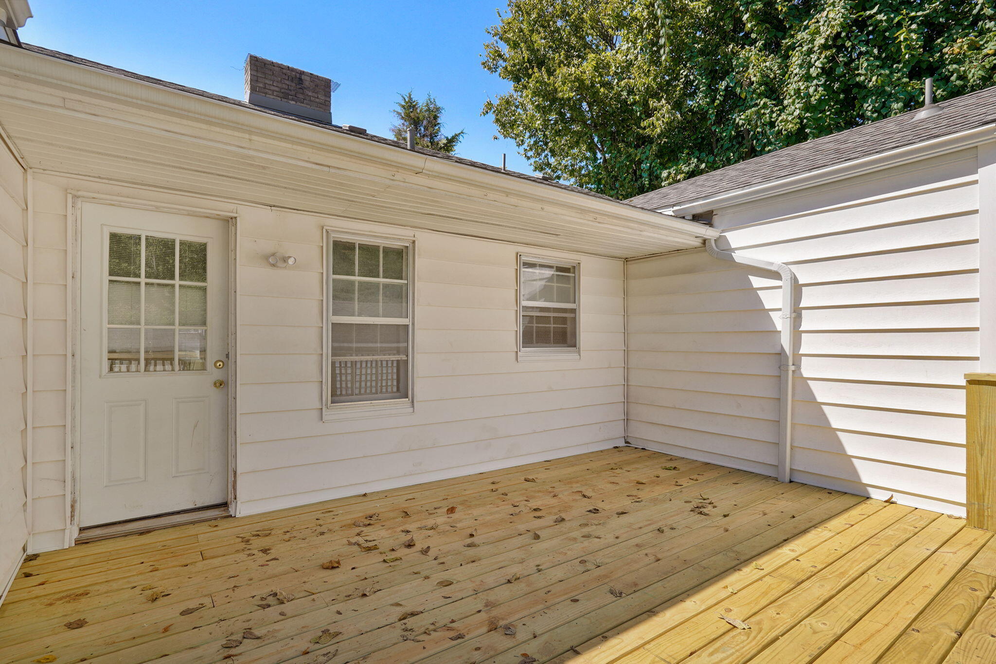 1741 East Elm Street Property Photo 30