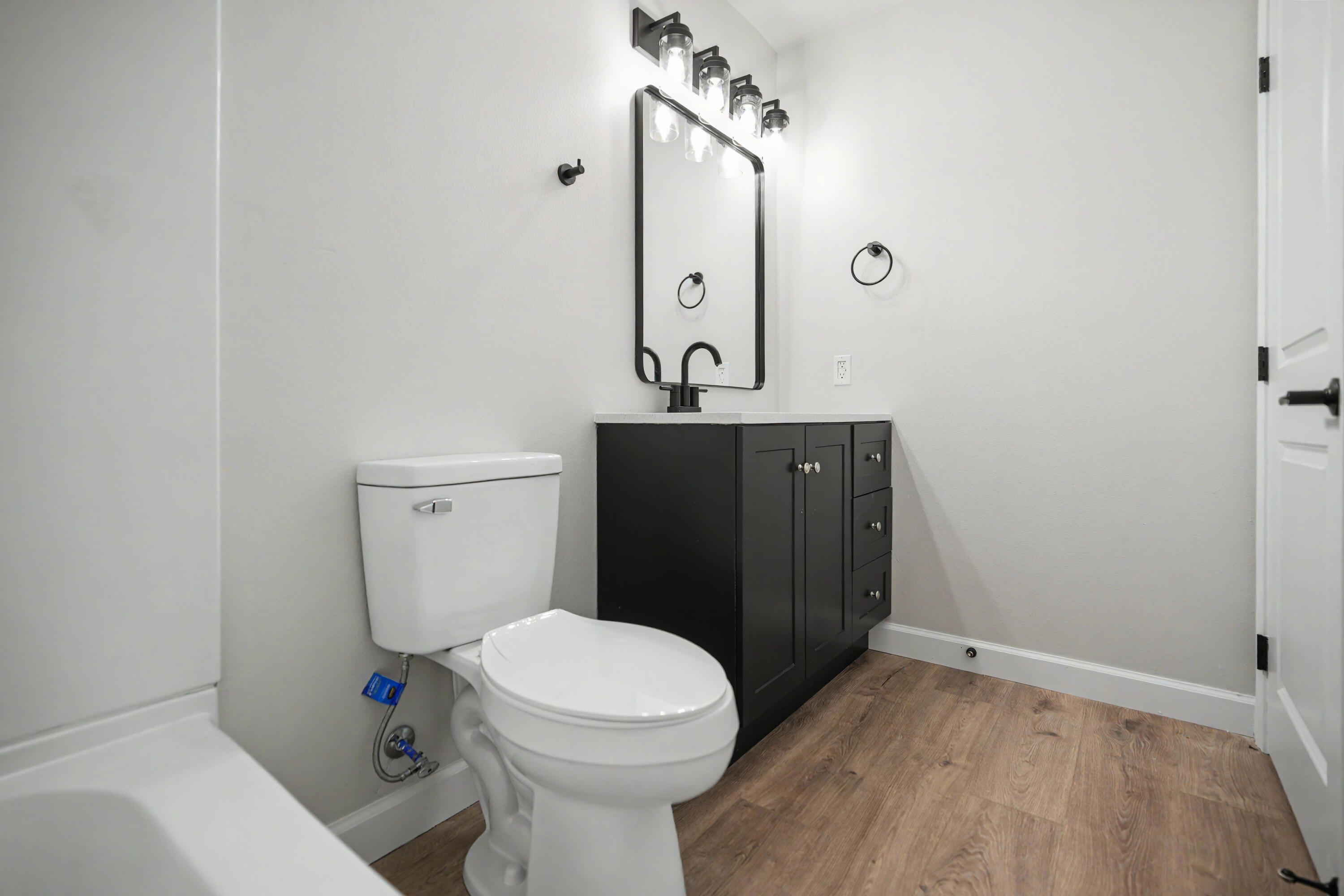 553 King Street Property Photo 21