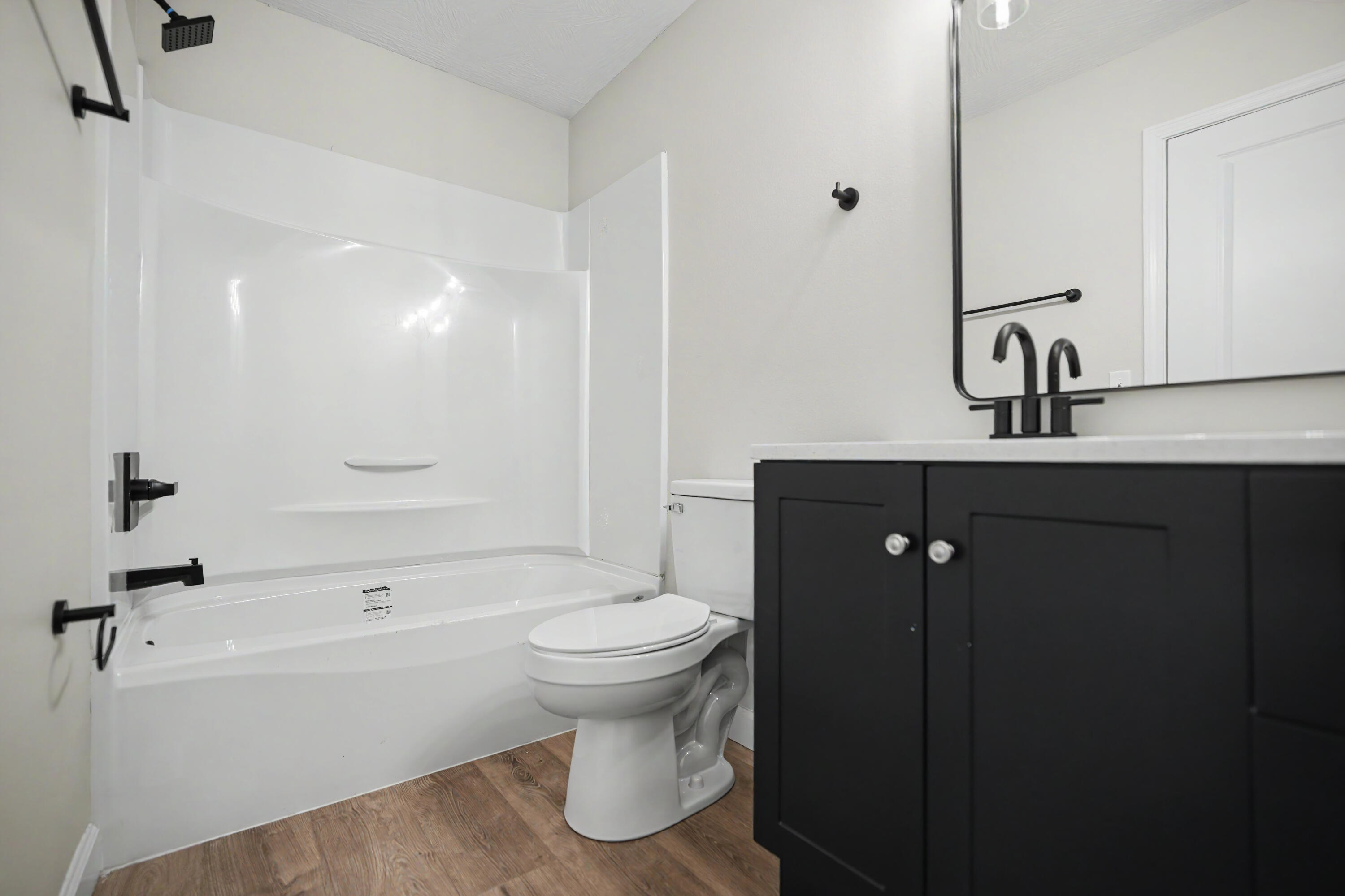 553 King Street Property Photo 22
