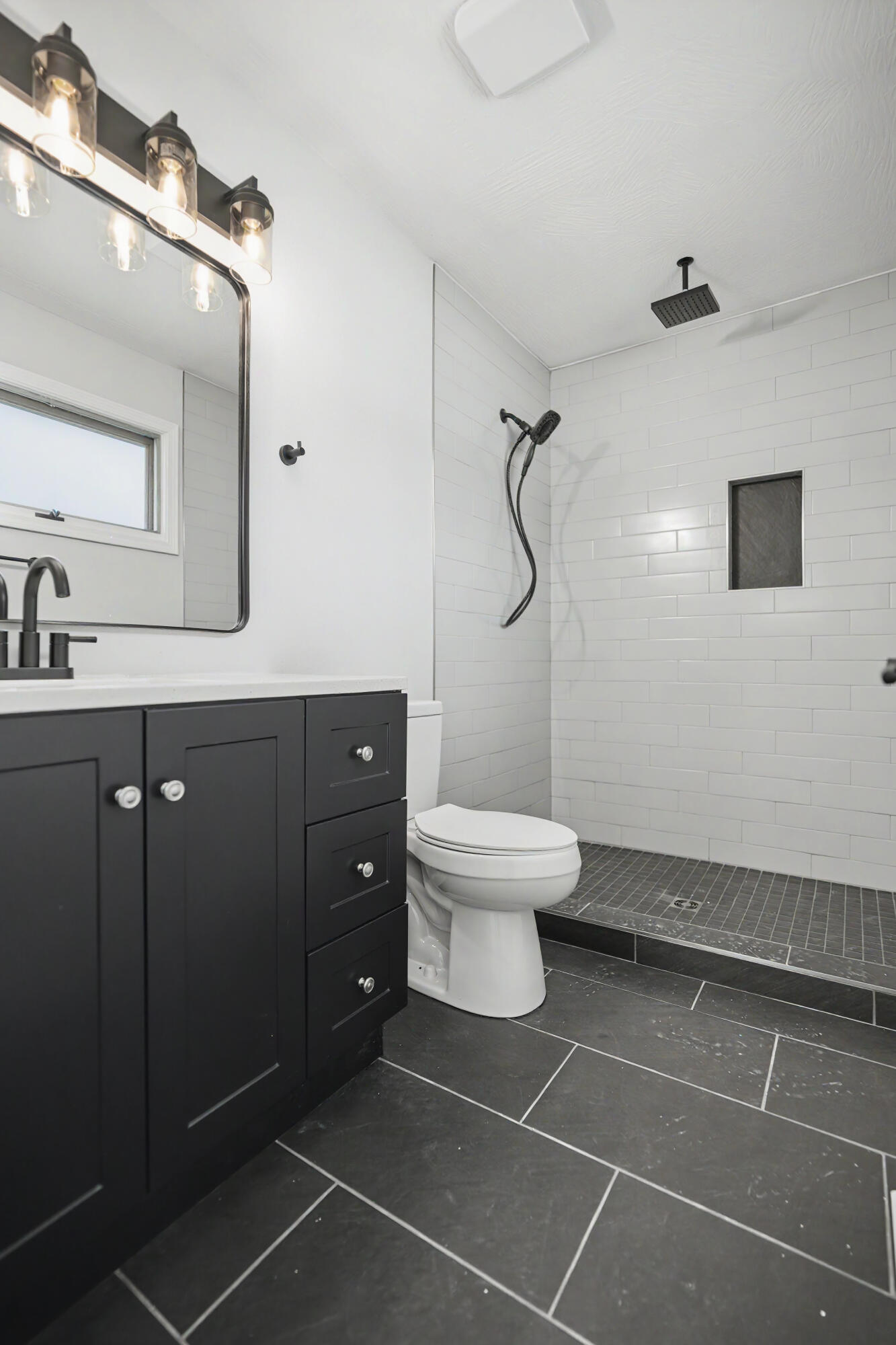 553 King Street Property Photo 30