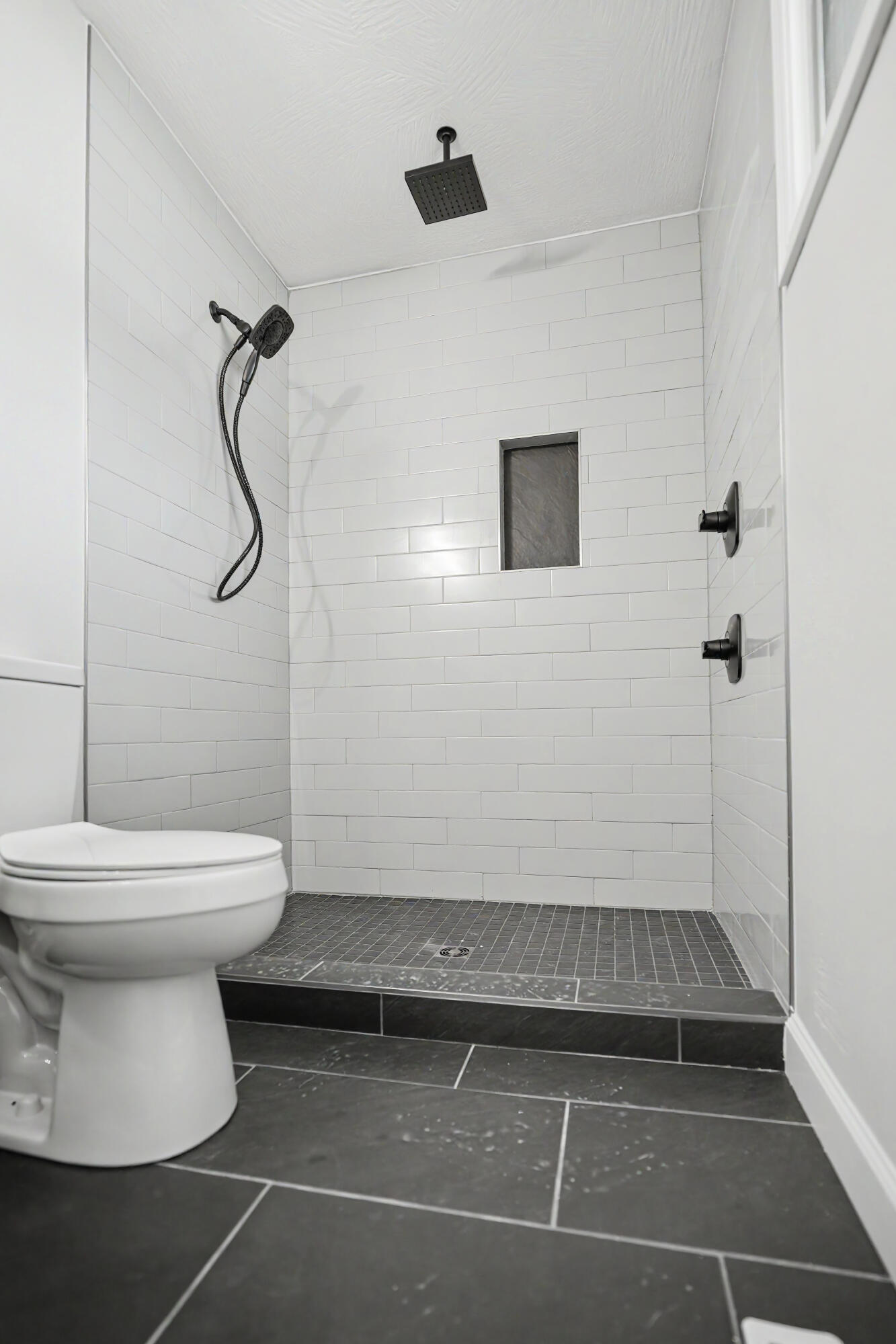 553 King Street Property Photo 31
