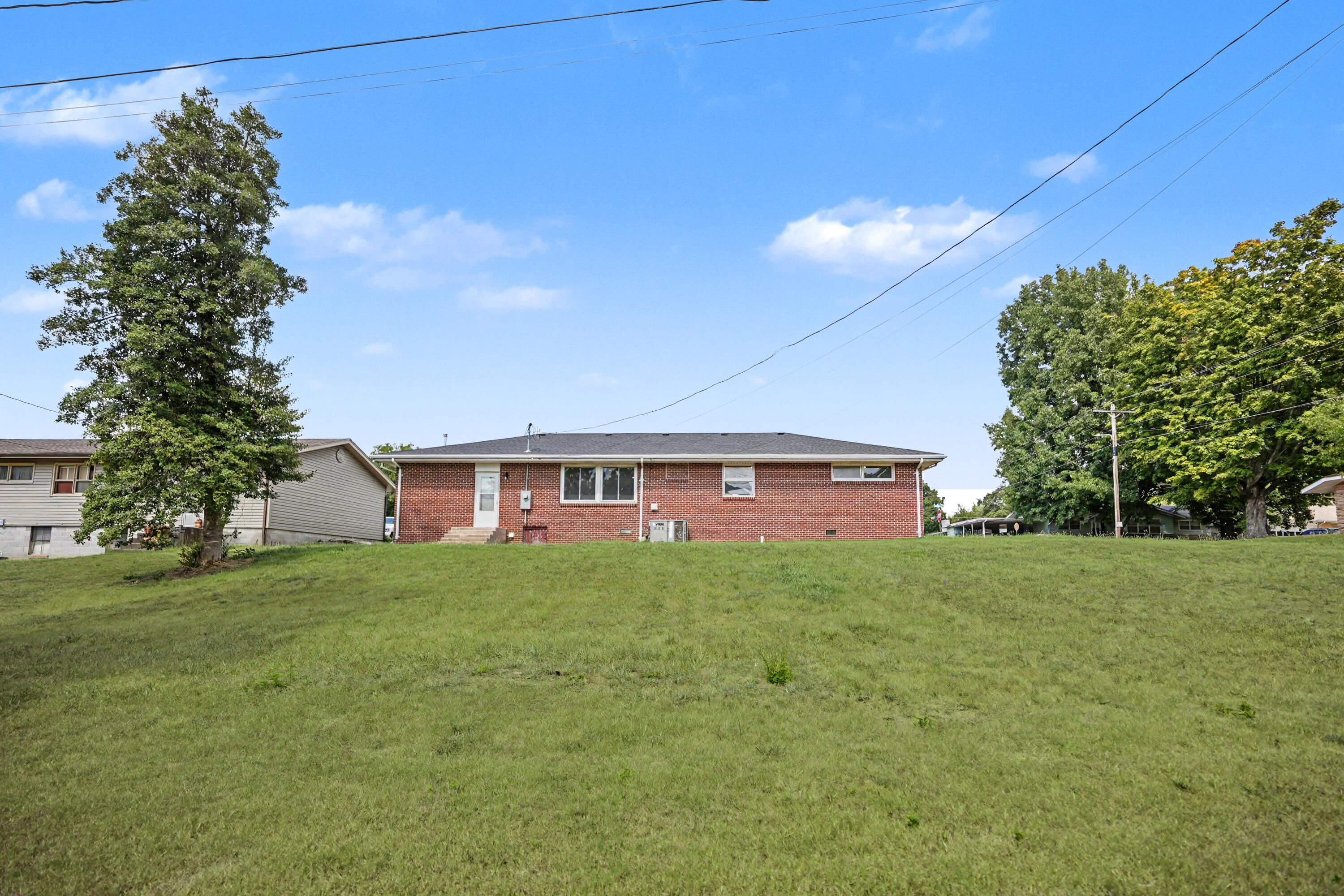 553 King Street Property Photo 37