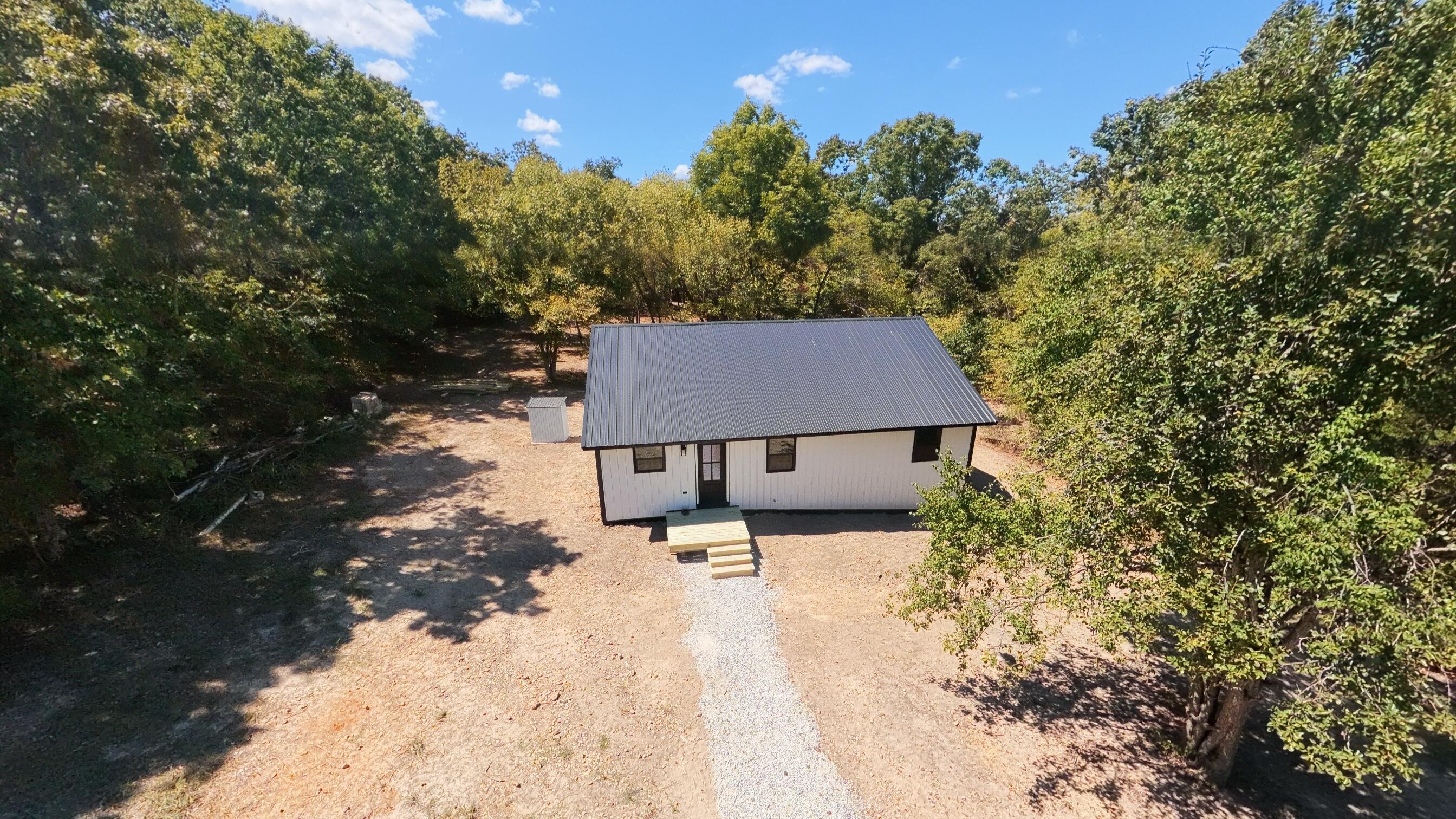 98 County Road 867 Property Photo 37
