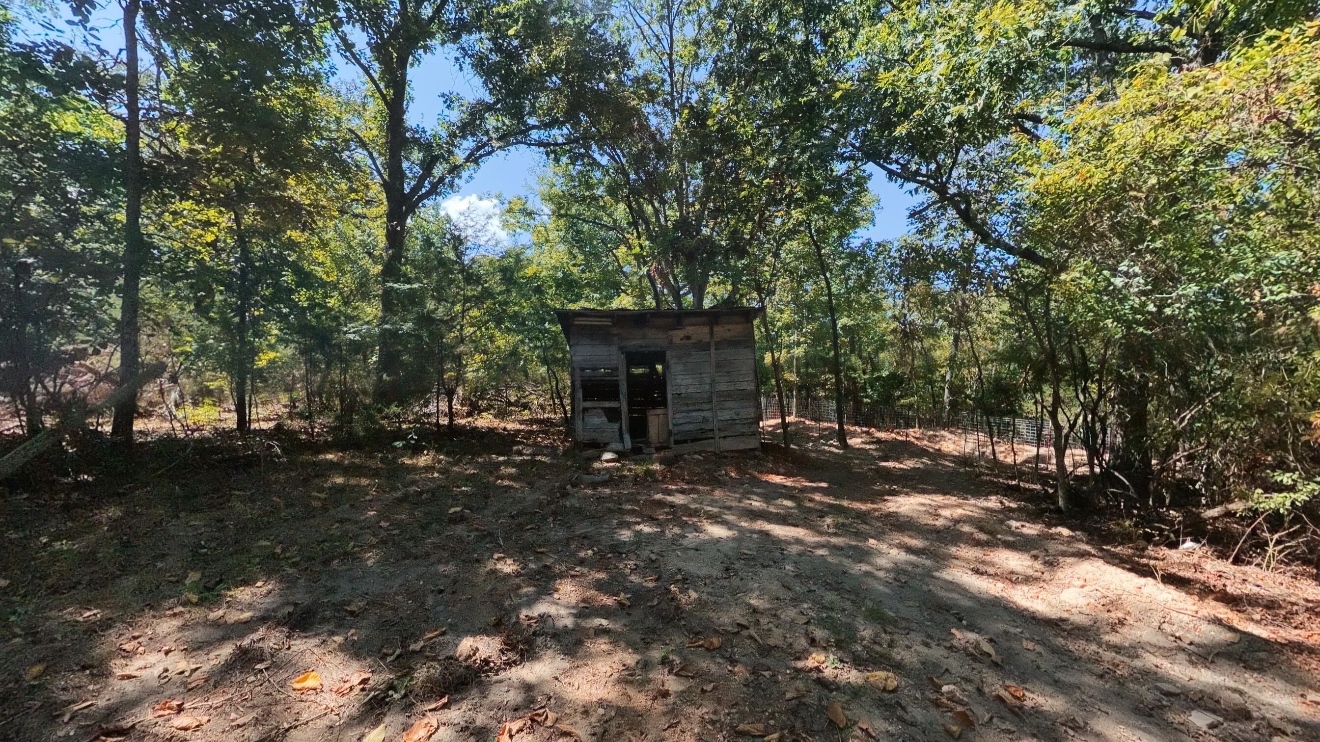 98 County Road 867 Property Photo 38