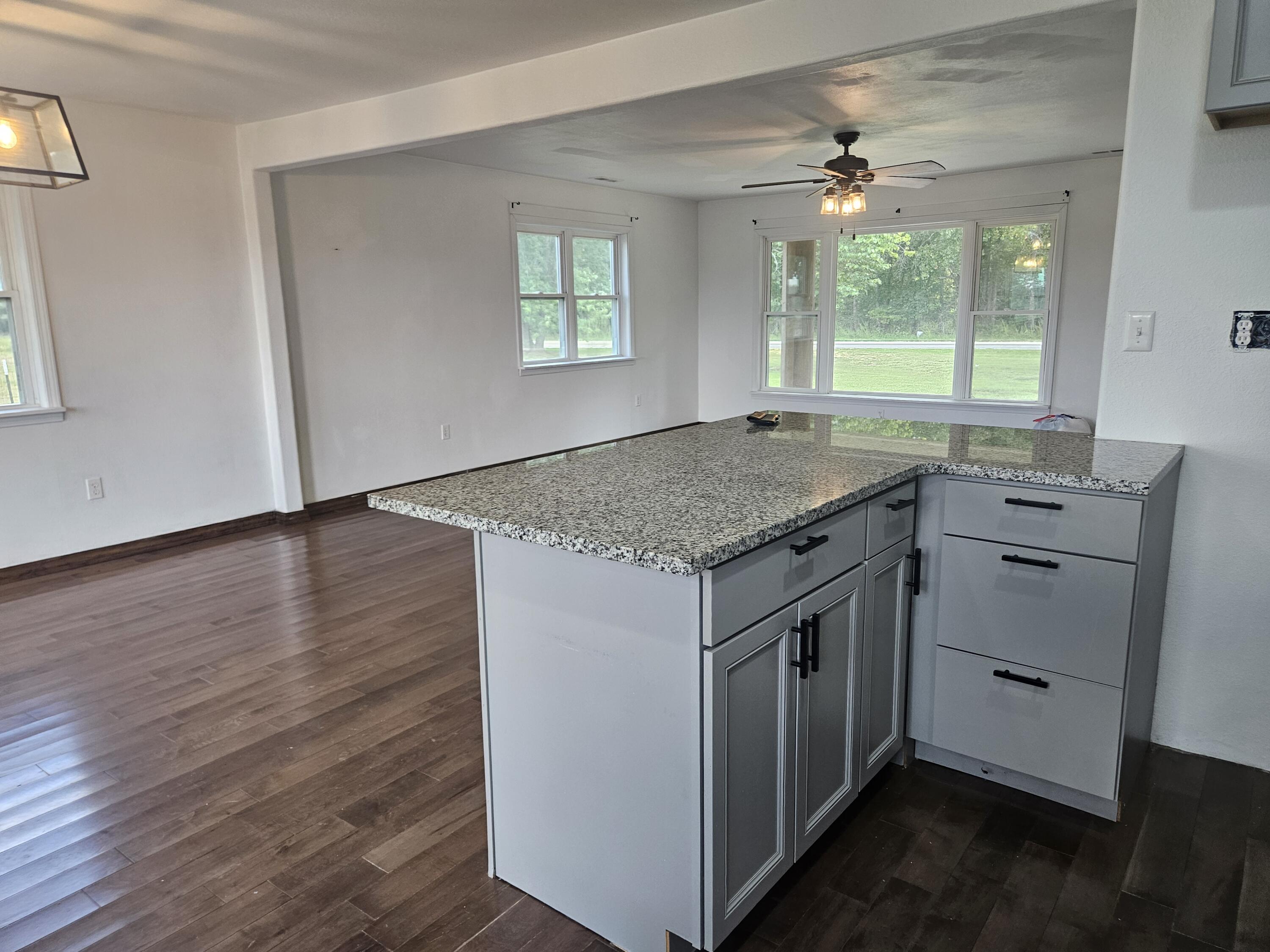 6305 State Route T Property Photo 11