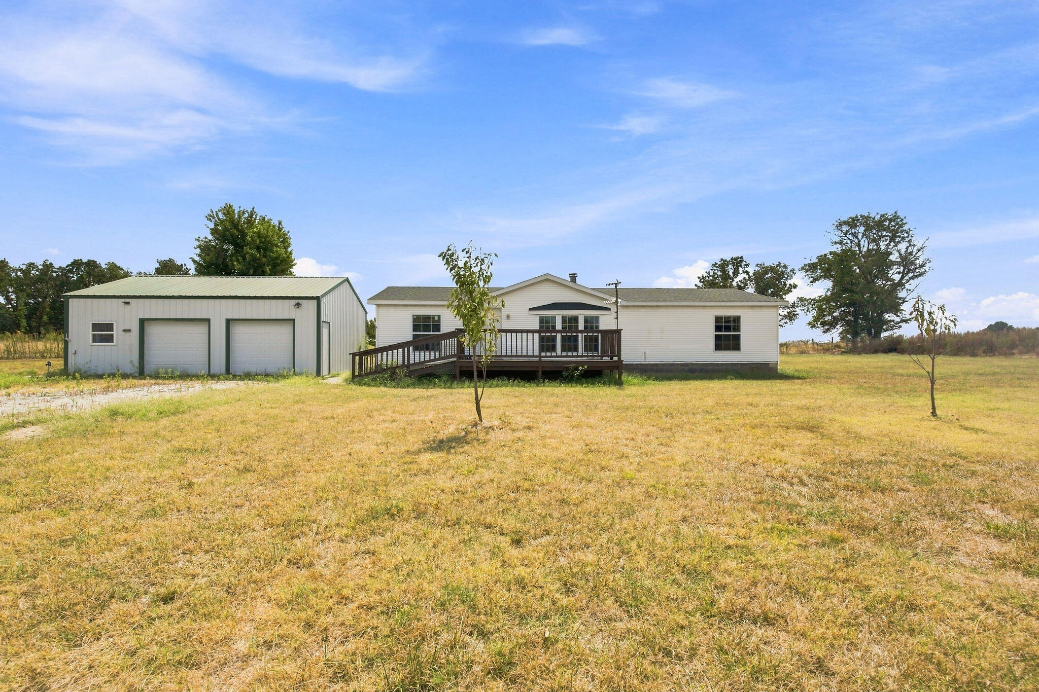 575 Lawrence 2075 Property Photo 4