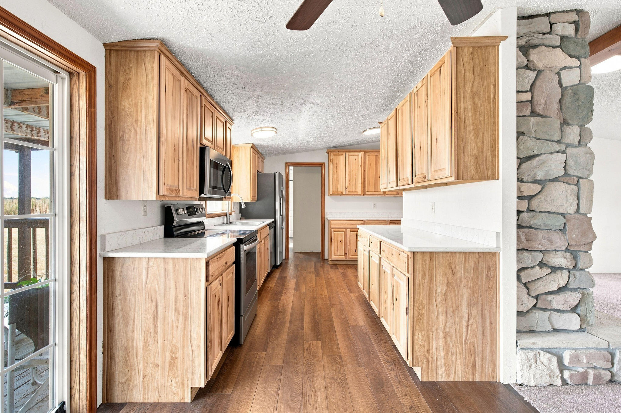 575 Lawrence 2075 Property Photo 13