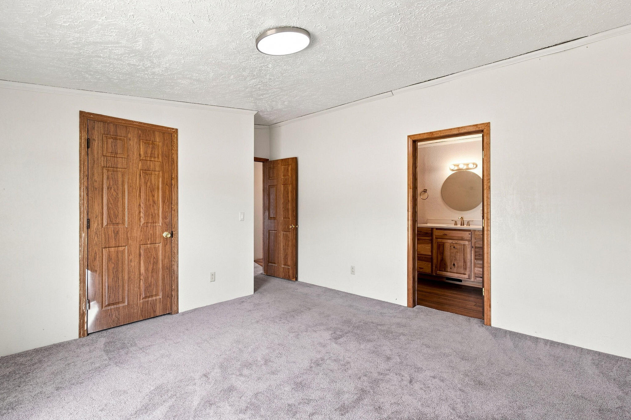 575 Lawrence 2075 Property Photo 22