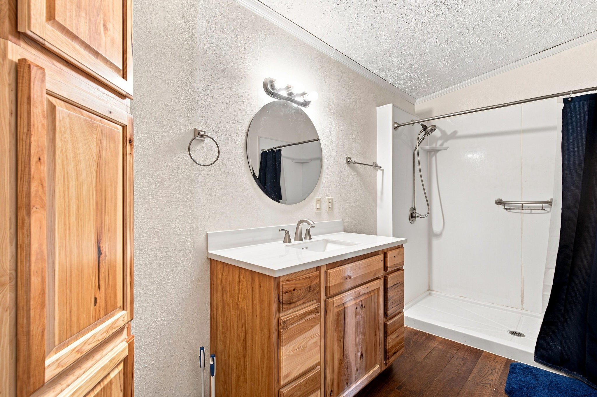 575 Lawrence 2075 Property Photo 24