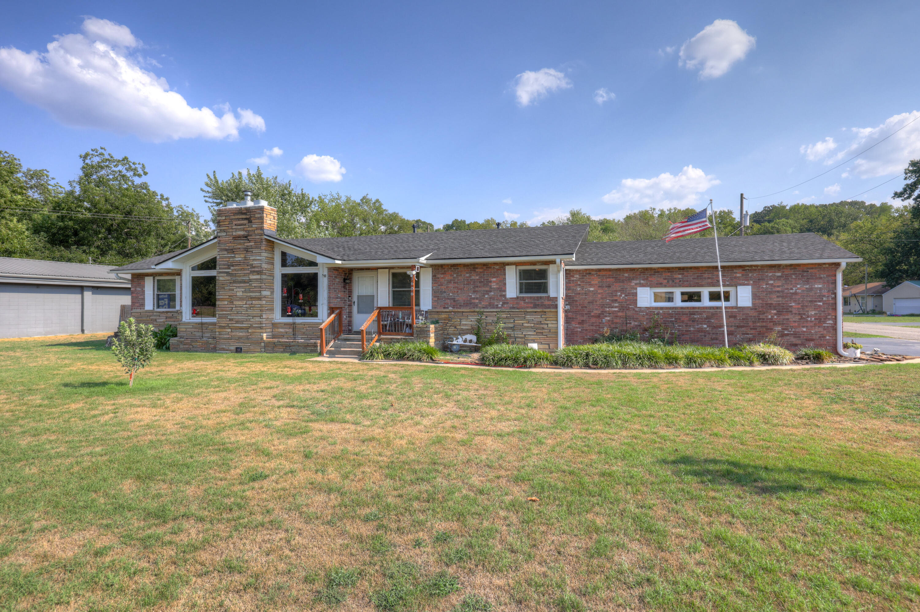1606 Frisco Street Property Photo 3