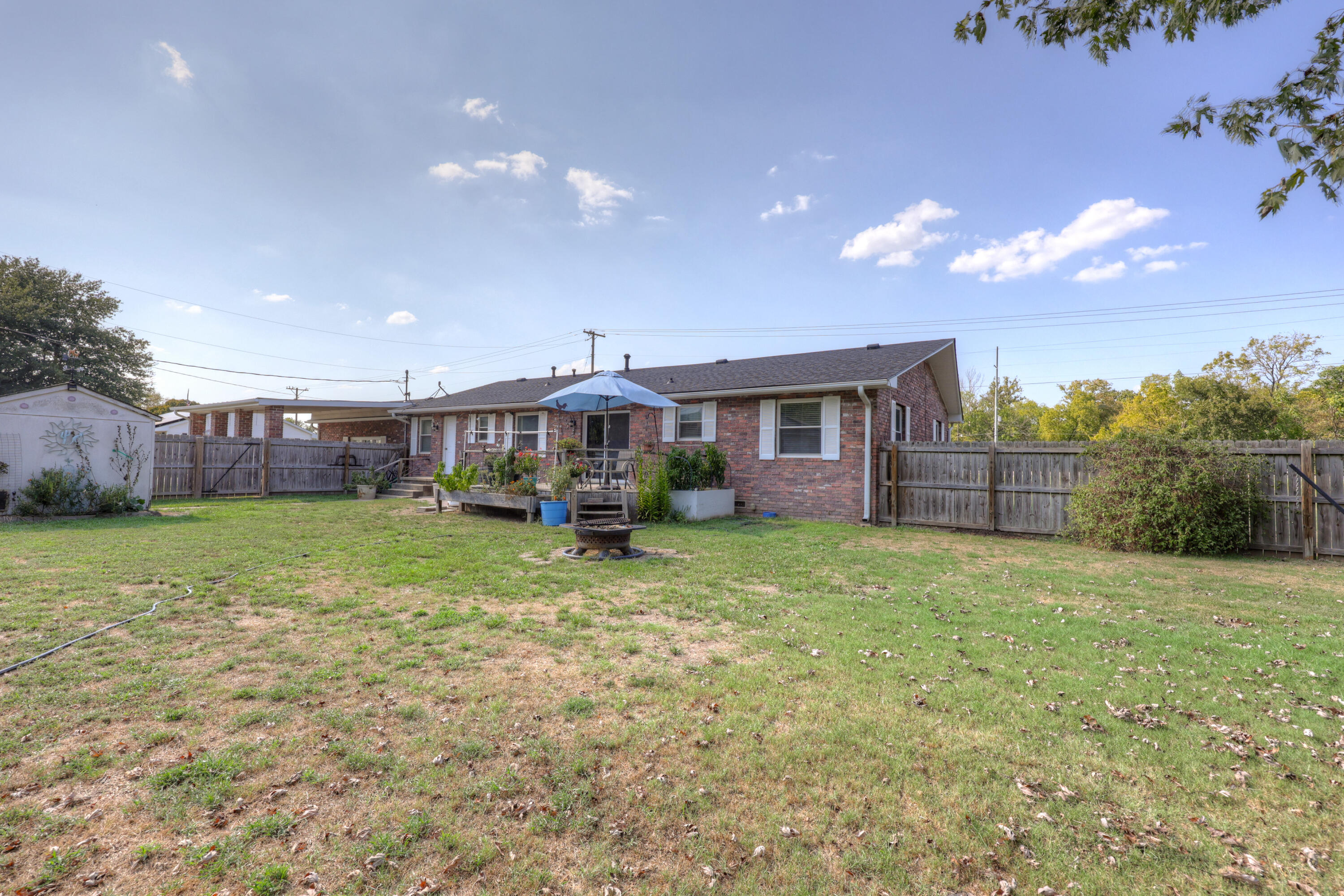 1606 Frisco Street Property Photo 6