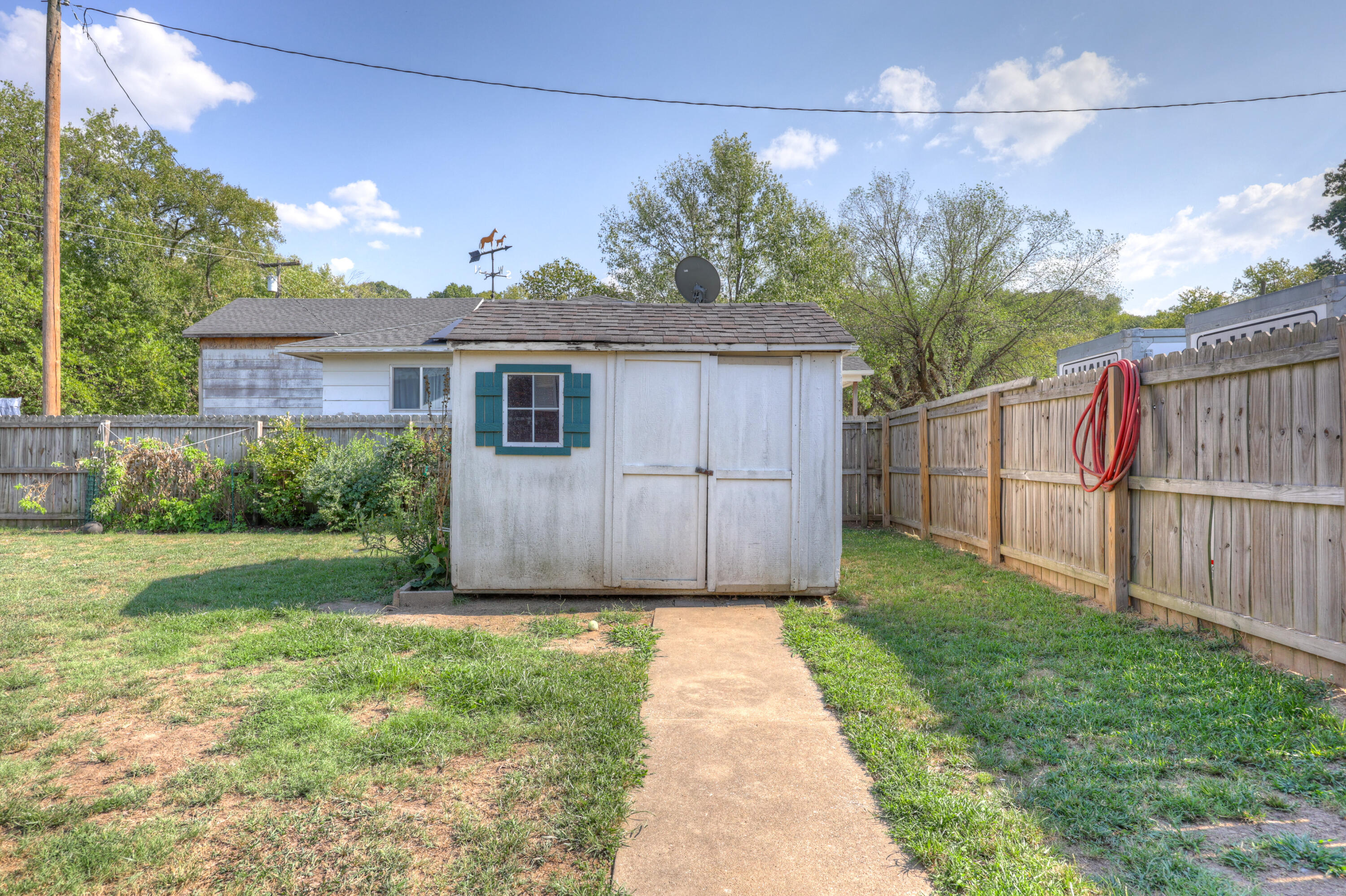 1606 Frisco Street Property Photo 9