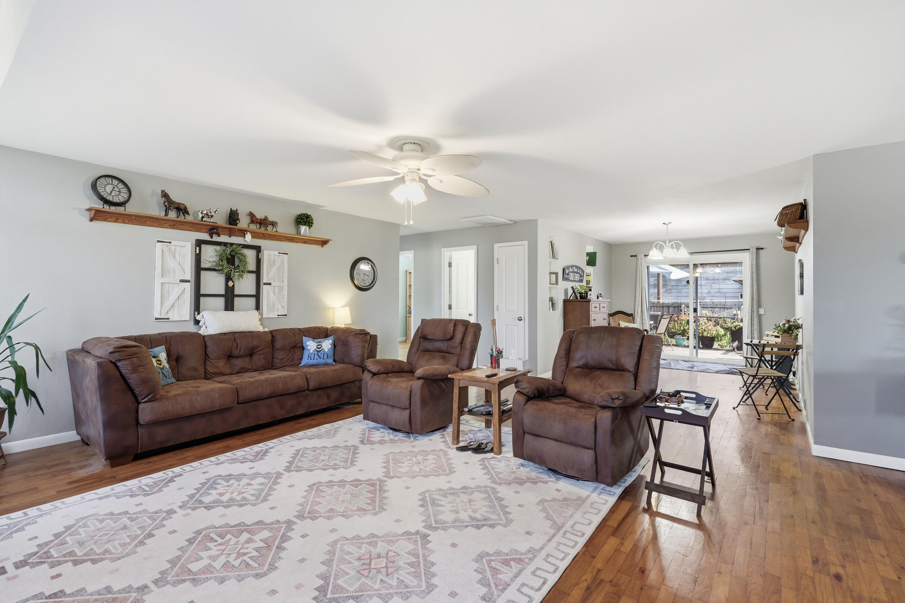 1606 Frisco Street Property Photo 14