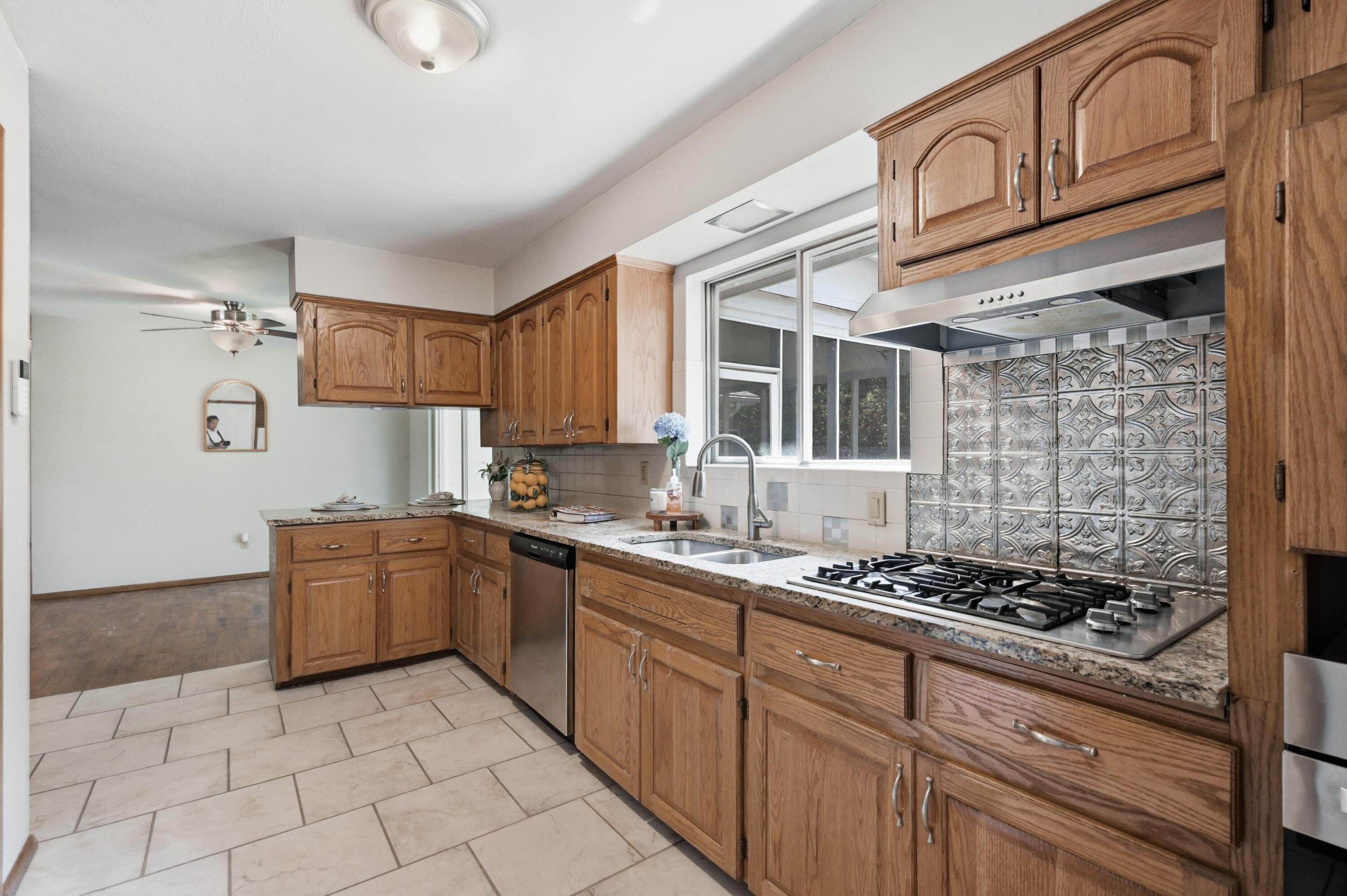 118 Skyline Drive Property Photo 14
