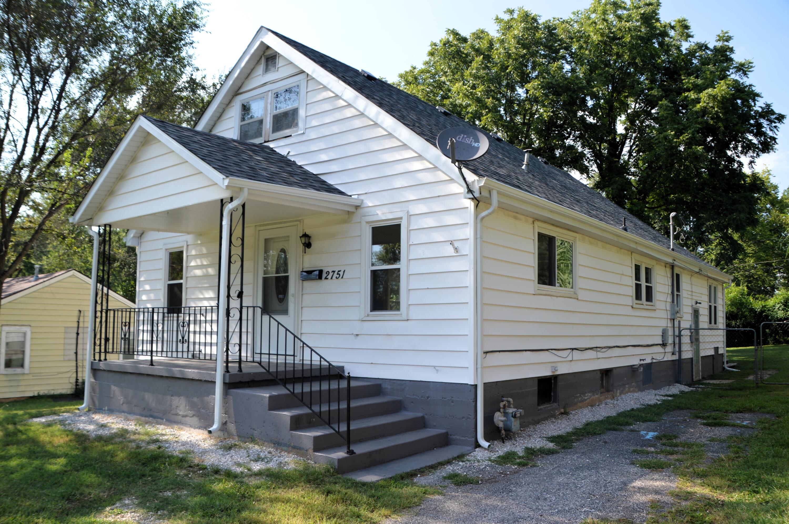 2751 West Walnut Street Property Photo 1