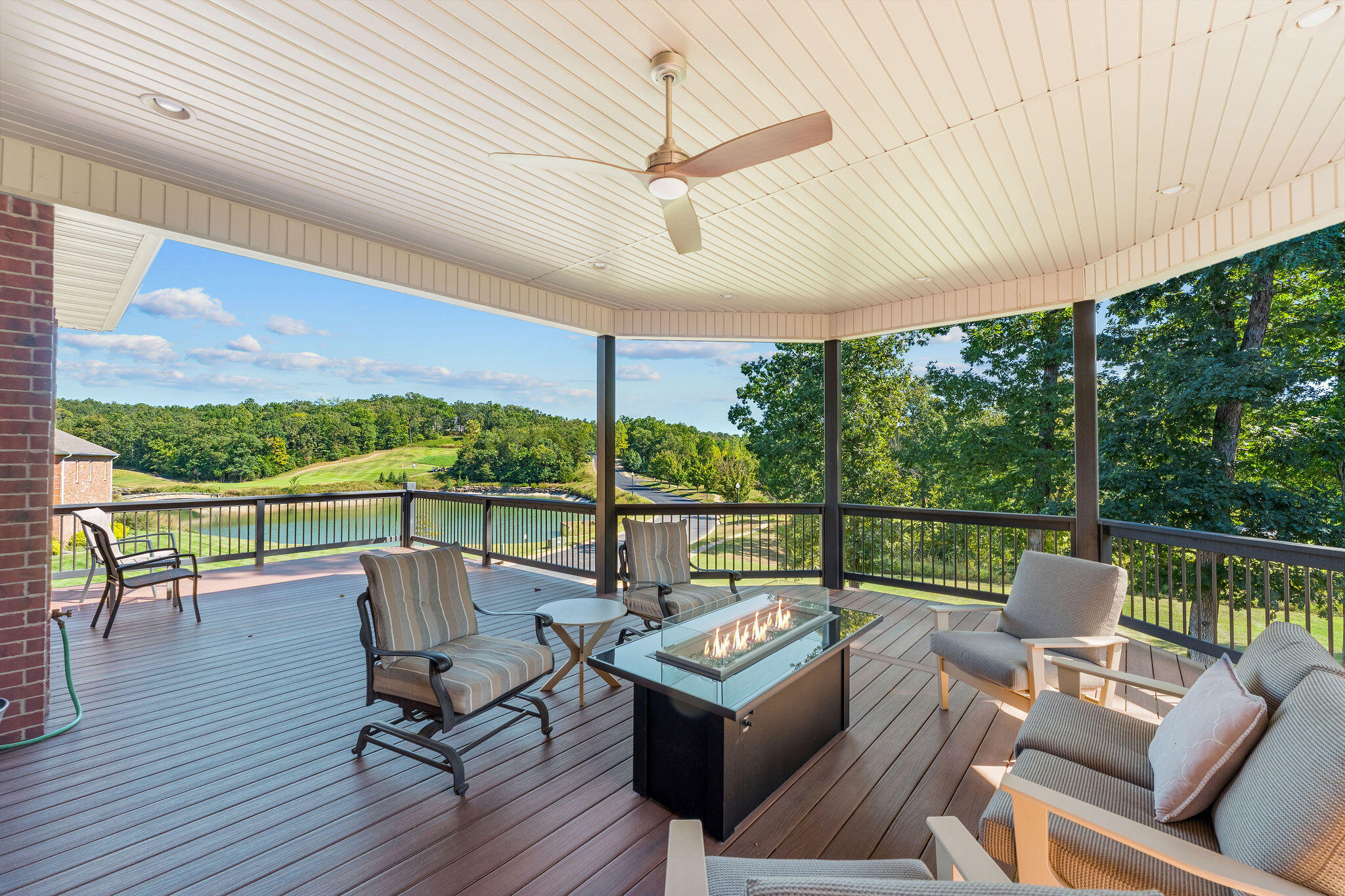 105 Pinehurst Court Property Photo 3