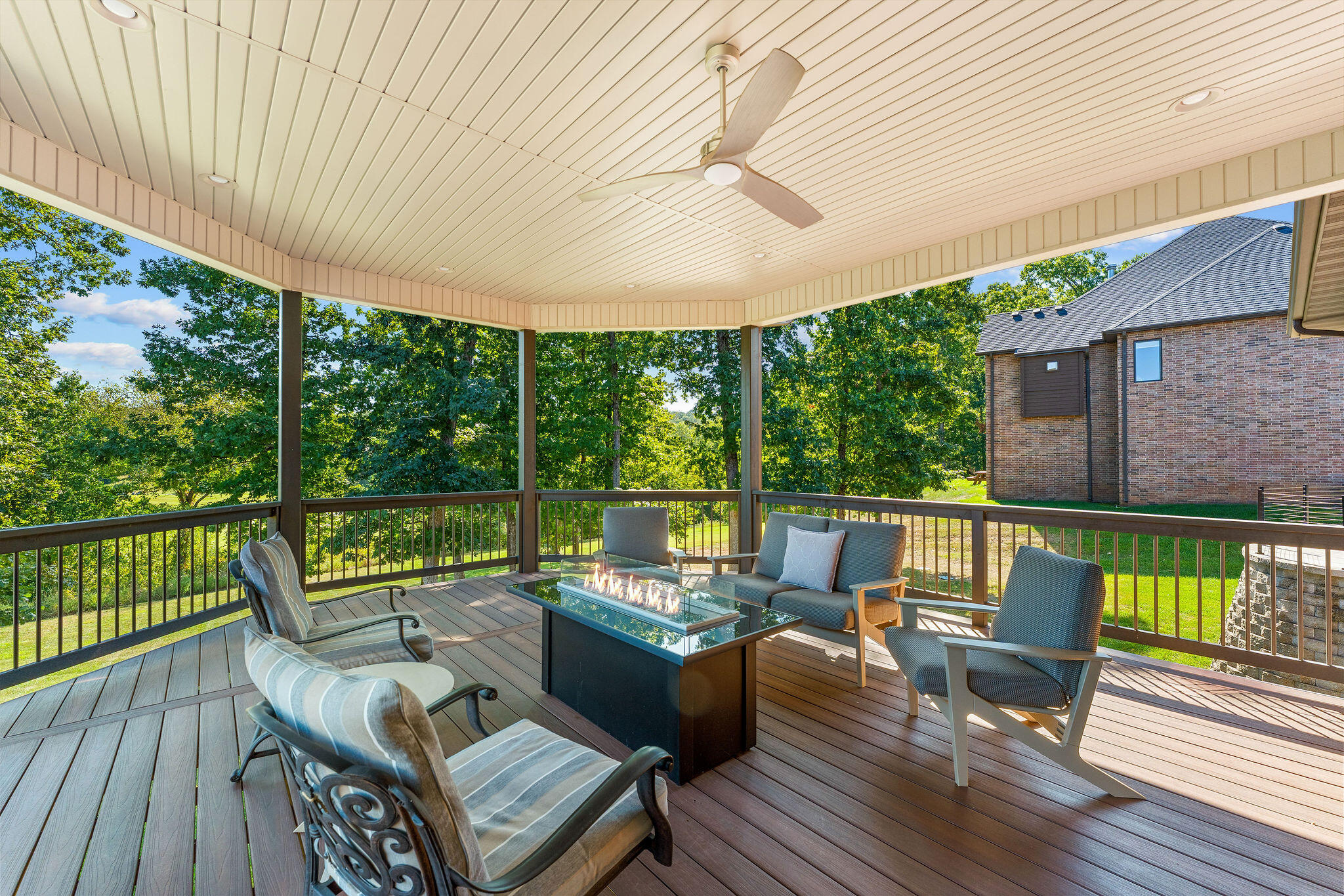 105 Pinehurst Court Property Photo 29
