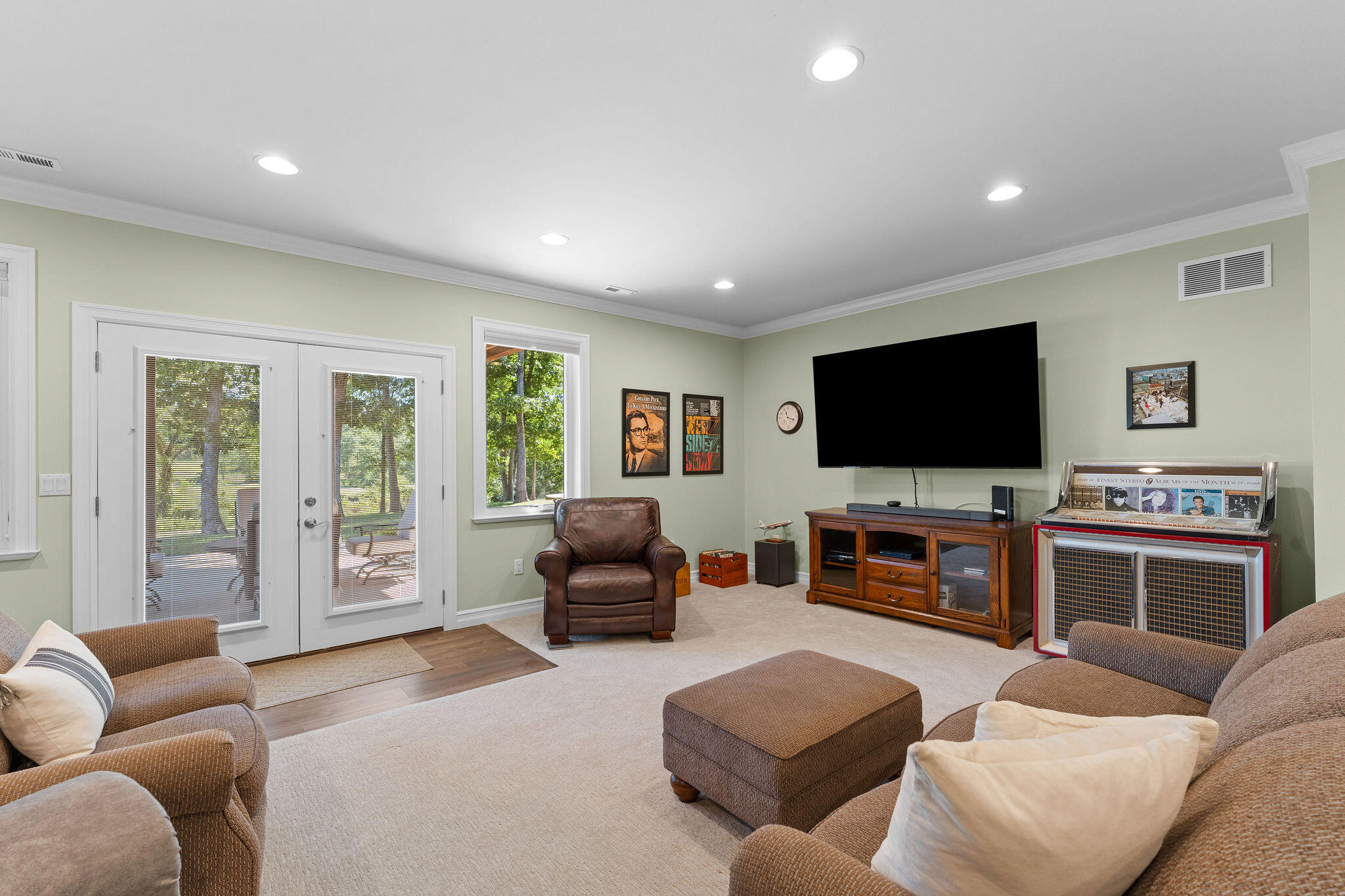 105 Pinehurst Court Property Photo 34