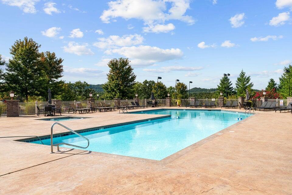 105 Pinehurst Court Property Photo 49