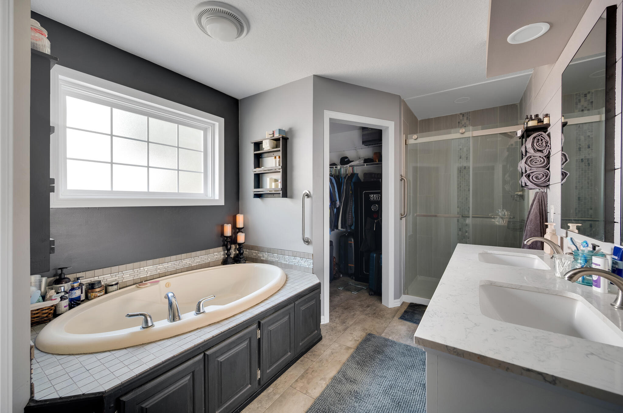 2941 North Michigan Avenue Property Photo 17