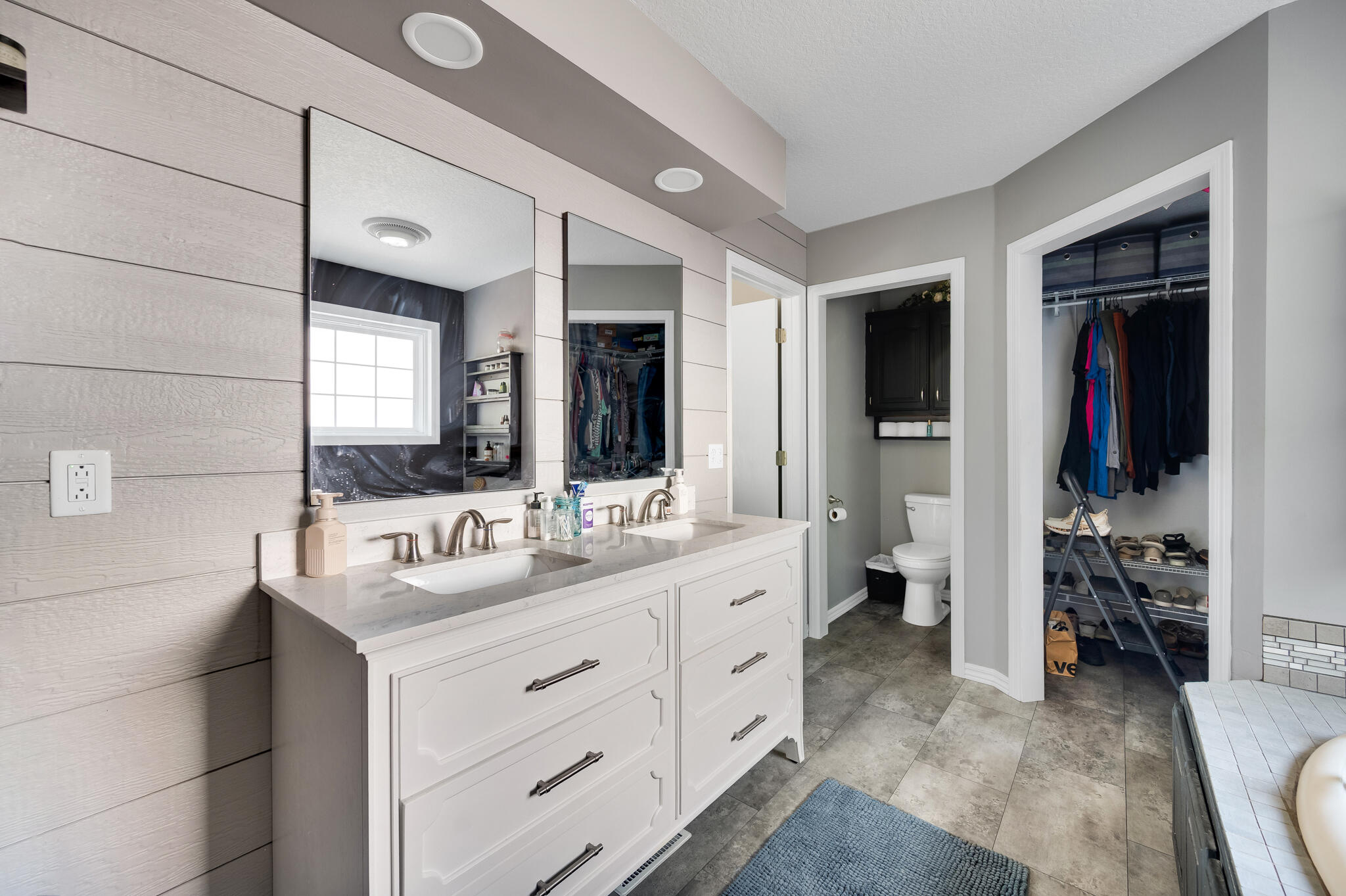 2941 North Michigan Avenue Property Photo 18