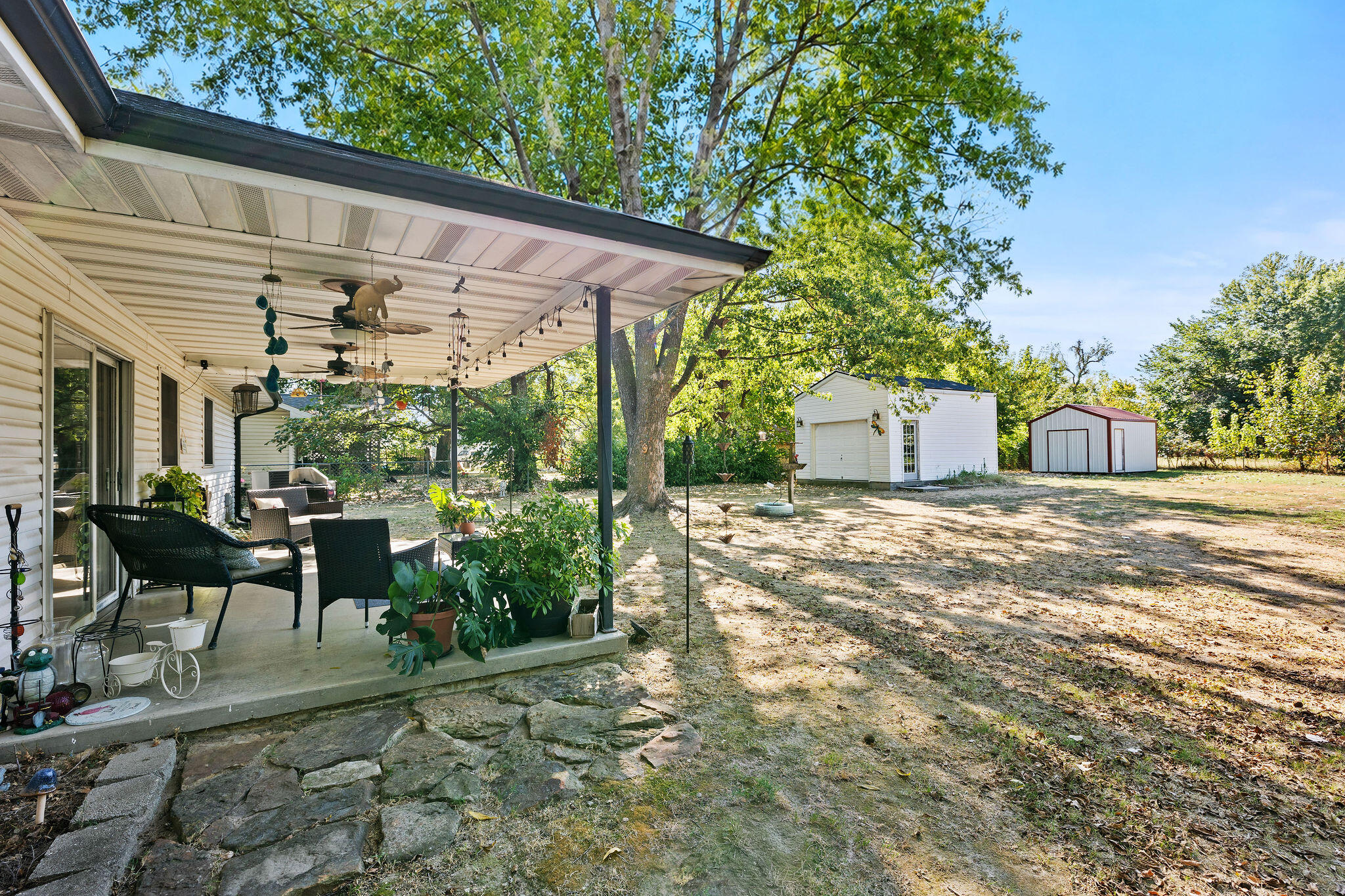 714 East Van Buren Street Property Photo 24